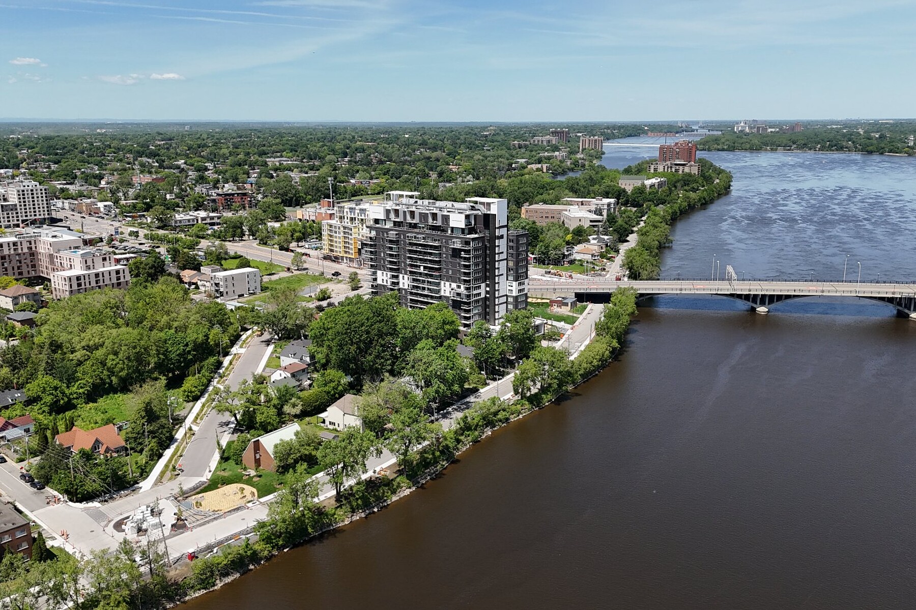  Pont-Viau, Laval - 物件實景