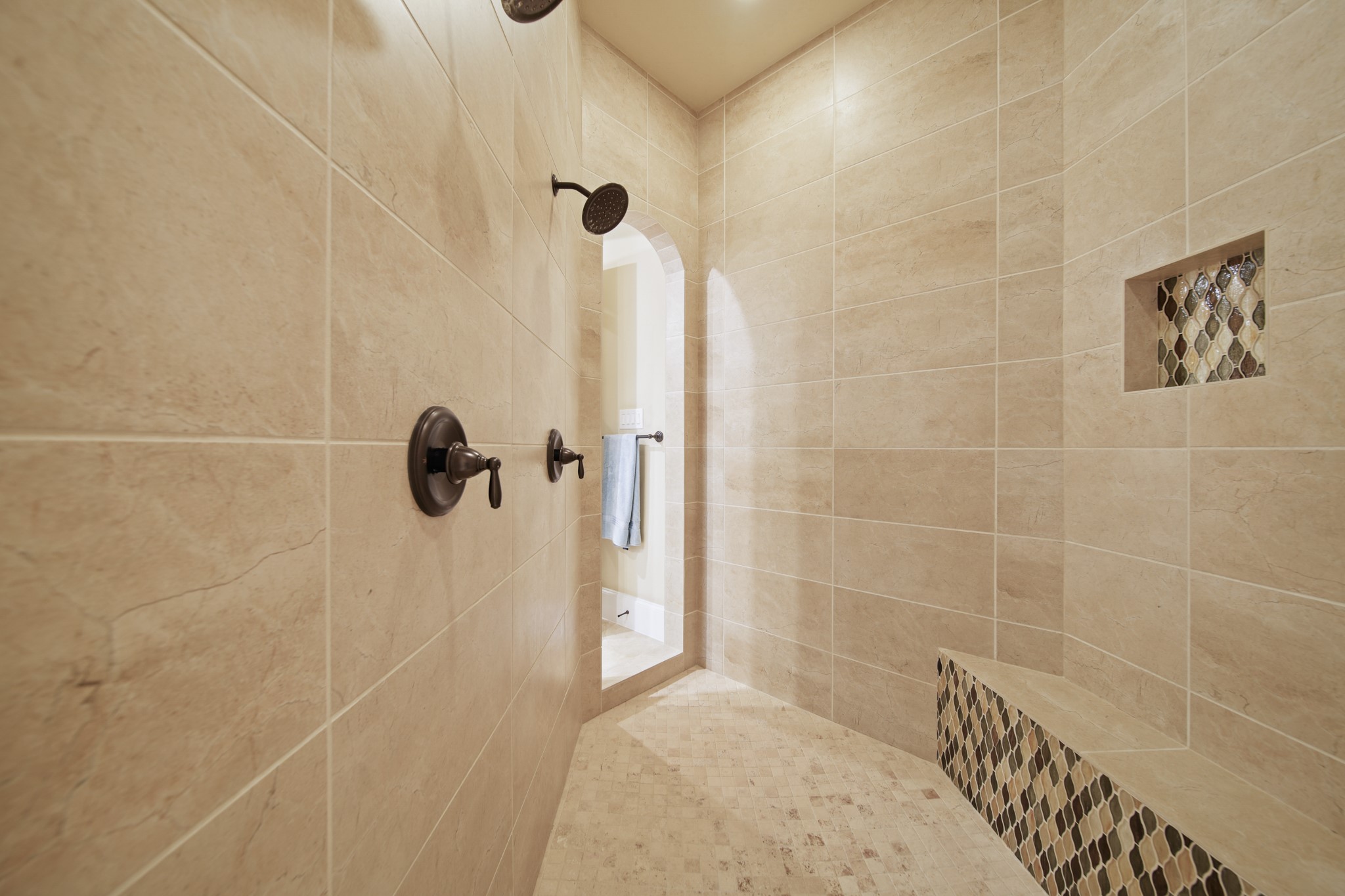 Friendswood, Texas, 77546, United States, 5 Bedrooms Bedrooms, ,6 BathroomsBathrooms,Residential,For Sale,1989691