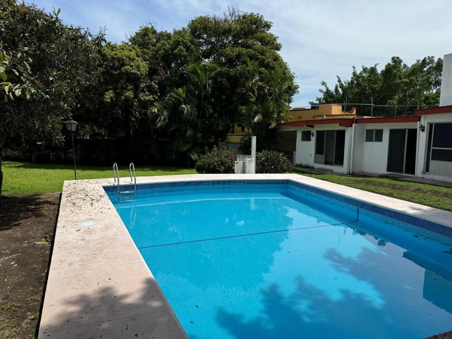 Tabachin, Cuernavaca, Morelos, 62343, Mexico, 4 Bedrooms Bedrooms, ,4 BathroomsBathrooms,Residential,For Sale,Tabachin,1620946