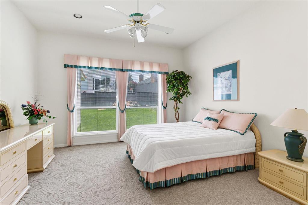 Arlington, Texas, 76006, United States, 4 Bedrooms Bedrooms, ,5 BathroomsBathrooms,Residential,For Sale,1976961