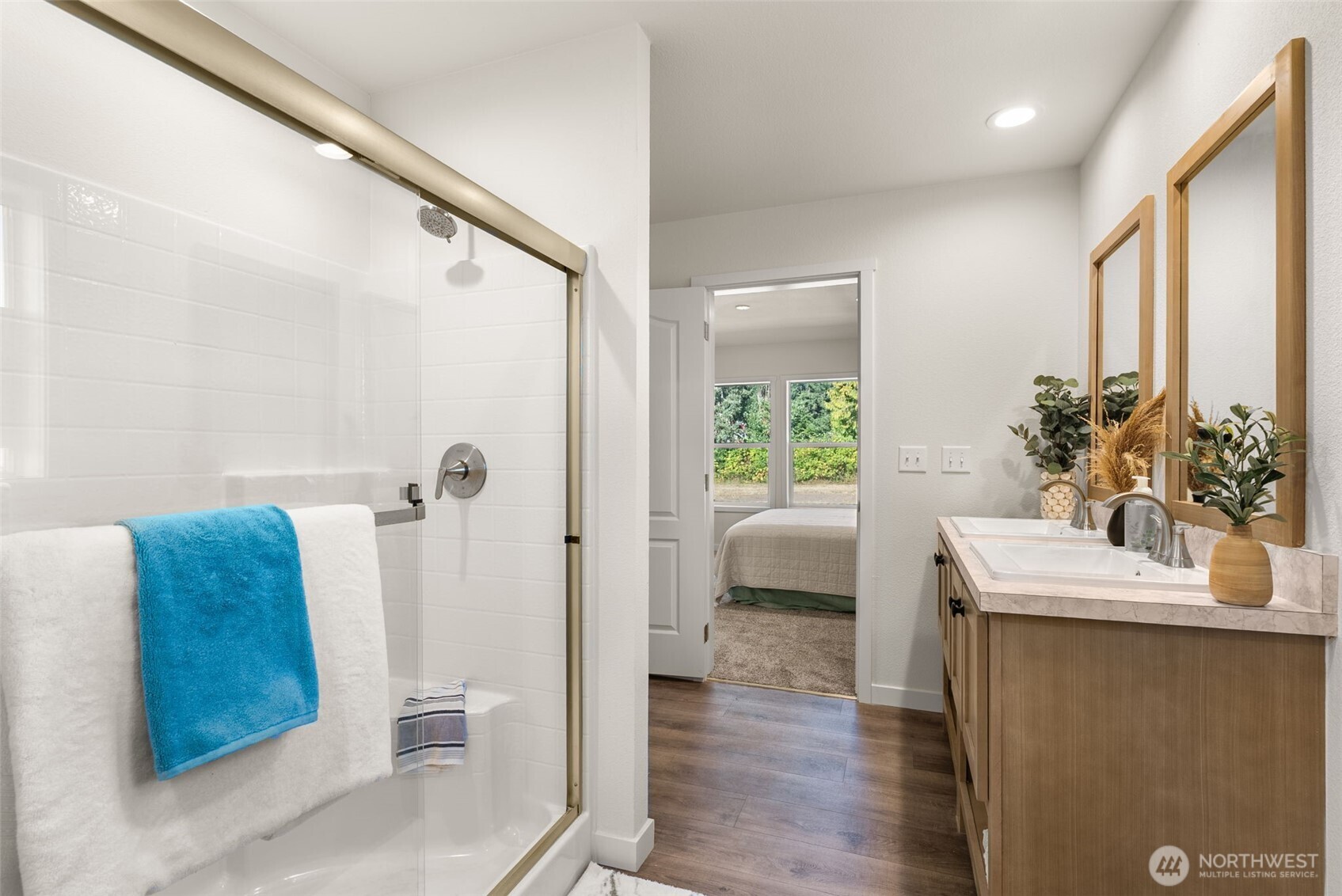 Napavine, Washington, 98565, United States, 5 Bedrooms Bedrooms, ,2 BathroomsBathrooms,Residential,For Sale,1921345