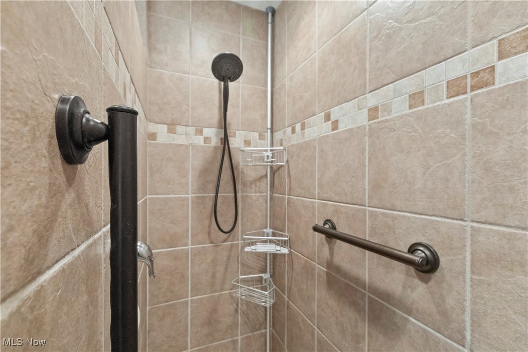 Port Clinton, Ohio, 43452, United States, 2 Bedrooms Bedrooms, ,2 BathroomsBathrooms,Residential,For Sale,2011320