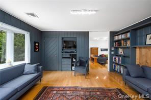 Putnam Valley, New York, 10579, United States, 3 Bedrooms Bedrooms, ,3 BathroomsBathrooms,Residential,For Sale,1928864