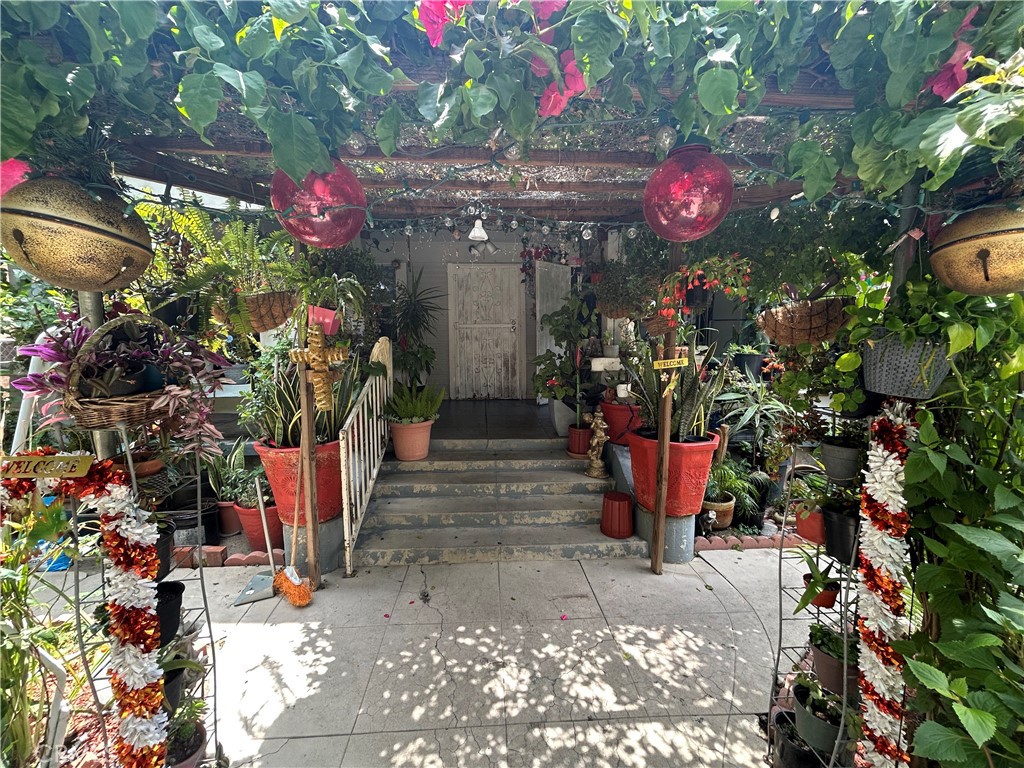 Los Angeles, California, 90011, United States, ,Residential,For Sale,1943623