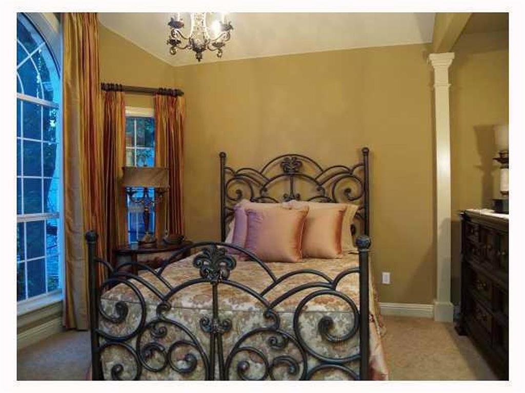 3806 Bailey Ln Unit G-1, Austin, Texas, 78756, United States, 2 Bedrooms Bedrooms, ,3 BathroomsBathrooms,Residential,For Sale,3806 Bailey Ln Unit G-1,1619925