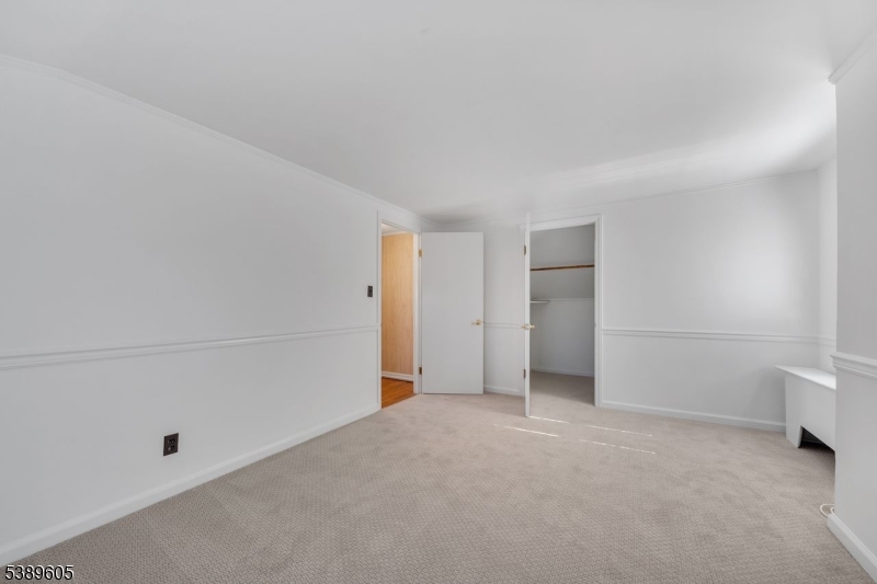 Union Twp., New Jersey, 07083, United States, 4 Bedrooms Bedrooms, ,1 BathroomBathrooms,Residential,For Sale,1989431