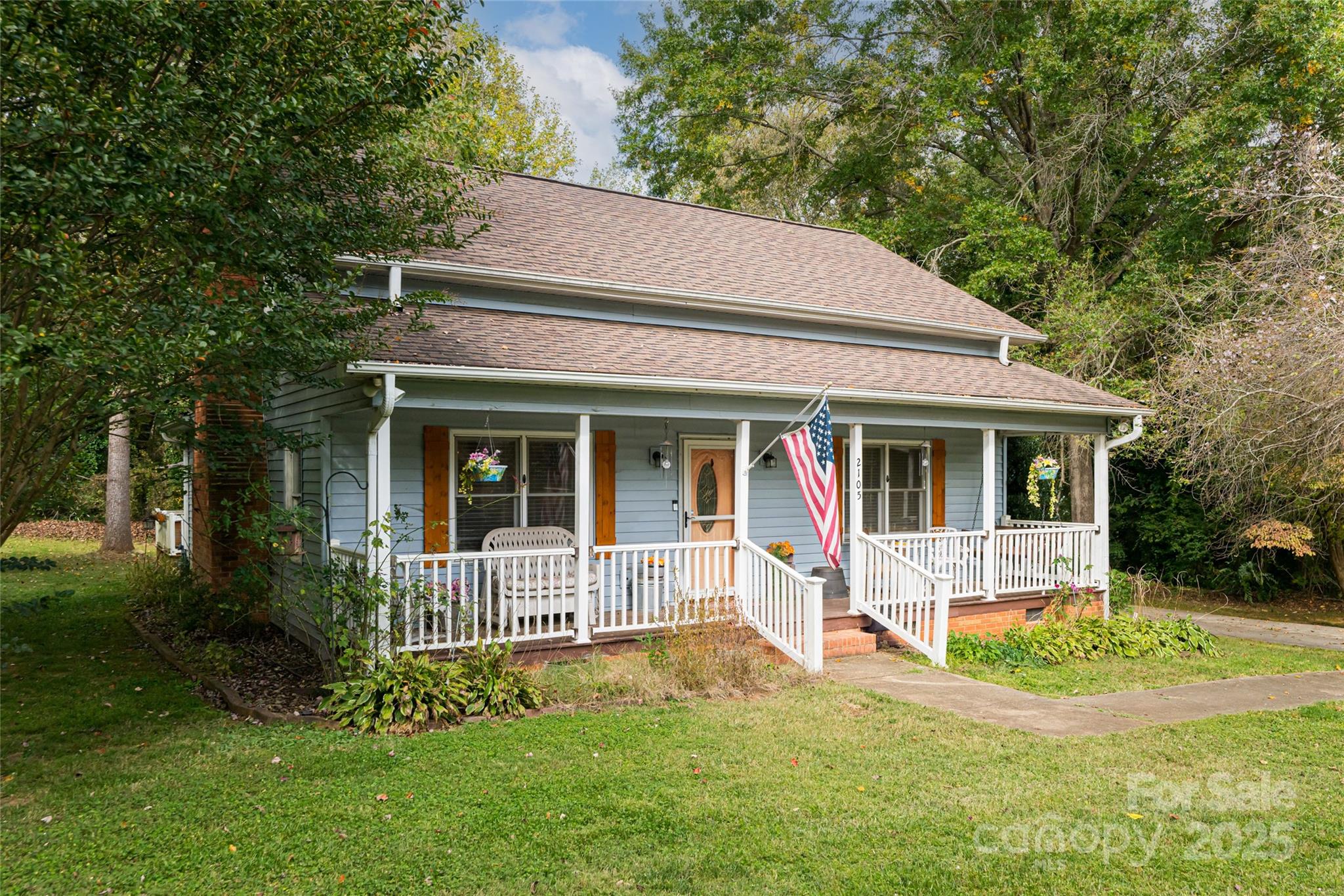 22nd Ave, Hickory, NC 28601