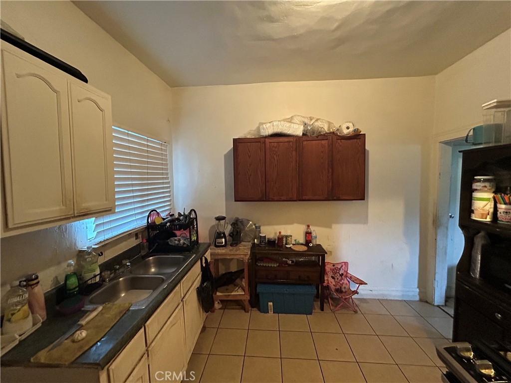 Los Angeles, California, 90011, United States, ,Residential,For Sale,2007554