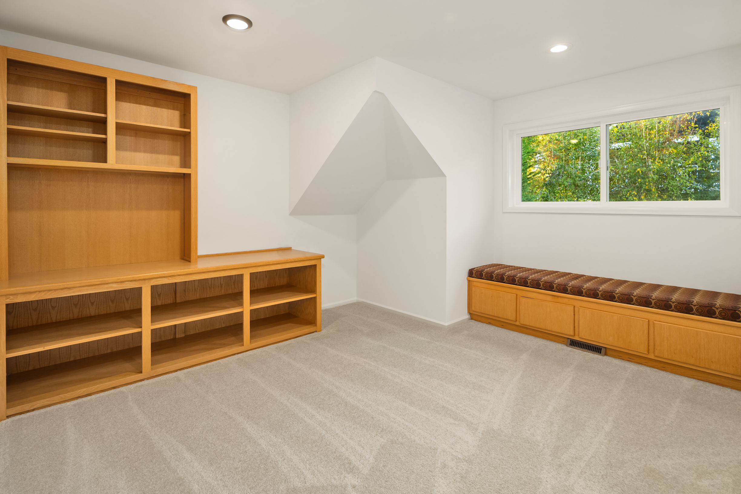 7020 96th Avenue Southeast, Mercer Island, WA 98040 - 物件實景