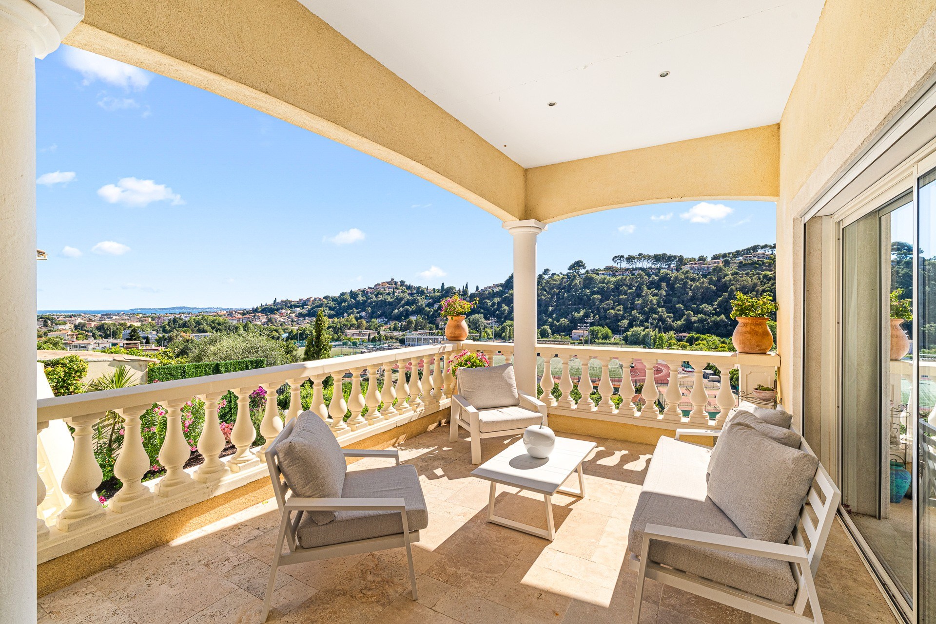  Neo-Provençal villa with sea views in Les Collettes, Cagnes-sur-Mer - 物件實景