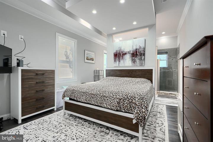 Baltimore, Maryland, 21230, United States, 5 Bedrooms Bedrooms, ,7 BathroomsBathrooms,Residential,For Sale,1920297