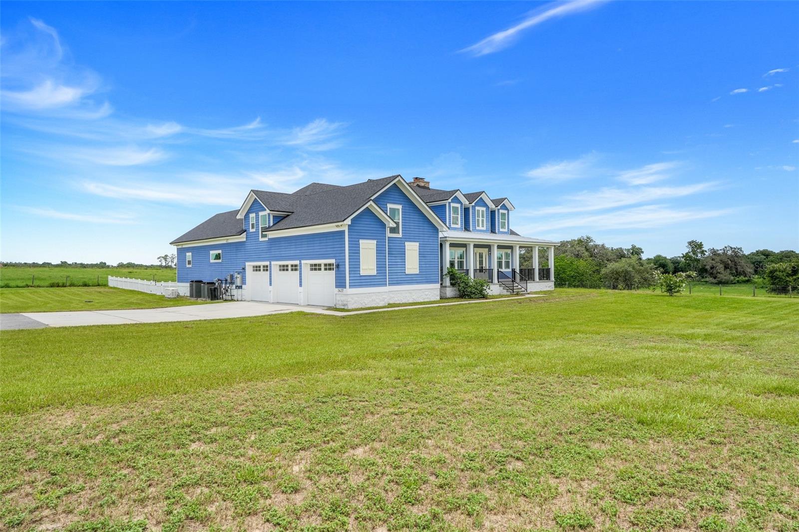 GROVELAND, Florida, 34736, United States, 4 Bedrooms Bedrooms, ,5 BathroomsBathrooms,Residential,For Sale,1792752