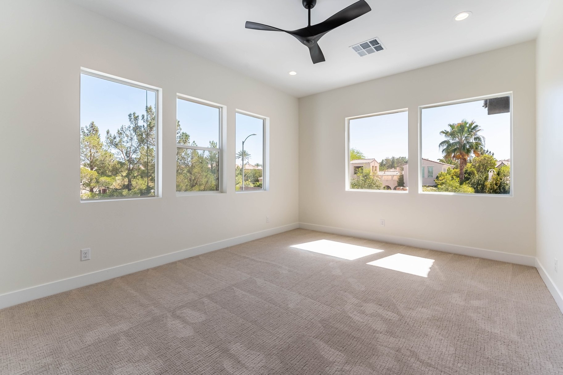  New to Market - 物件實景