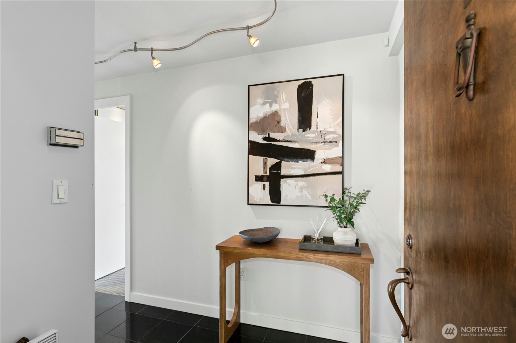 Seattle, Washington, 98102, United States, 2 Bedrooms Bedrooms, ,1 BathroomBathrooms,Residential,For Sale,1973111