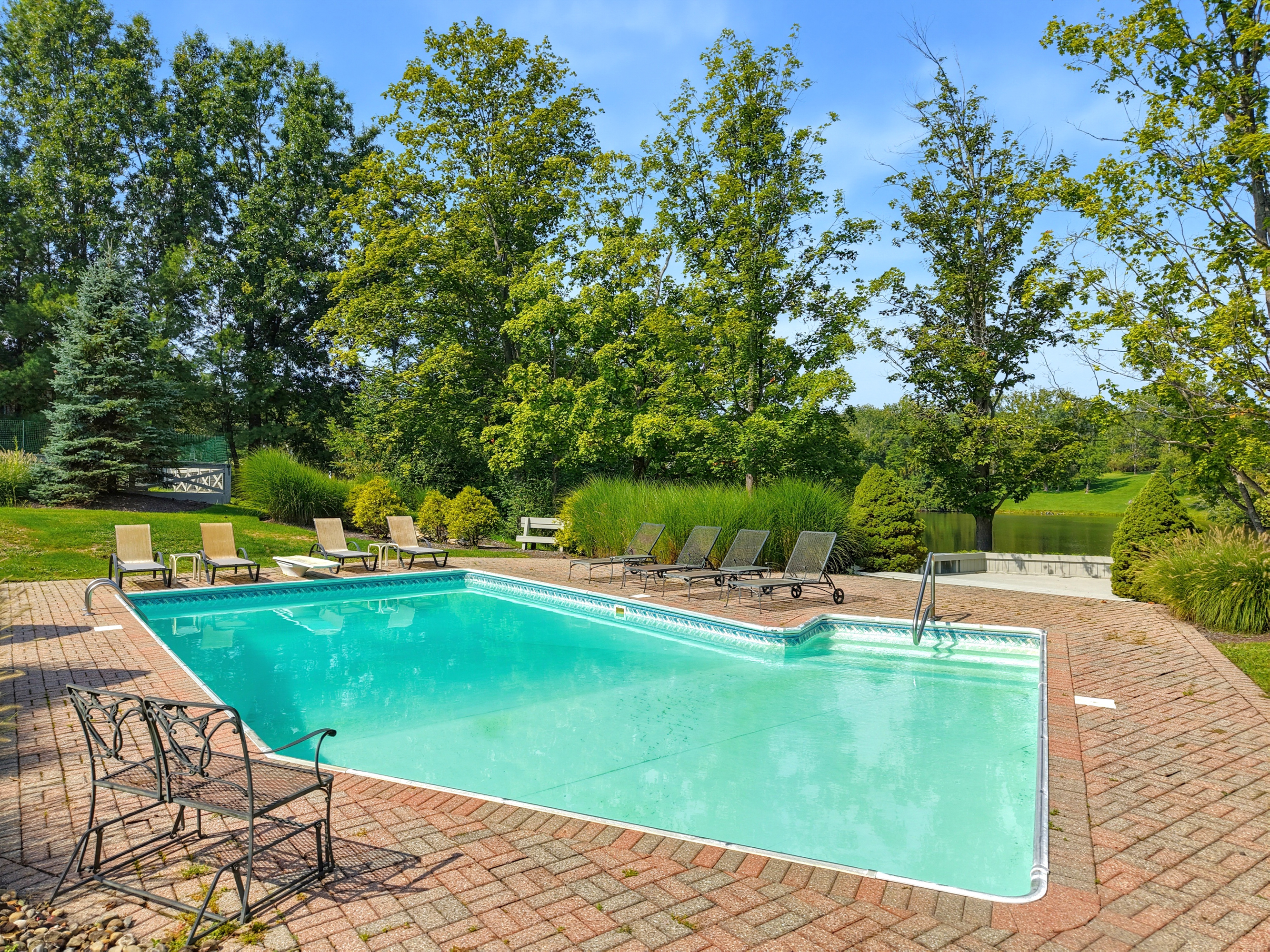  5600 Liberty Road, Chagrin Falls, OH - 物件實景