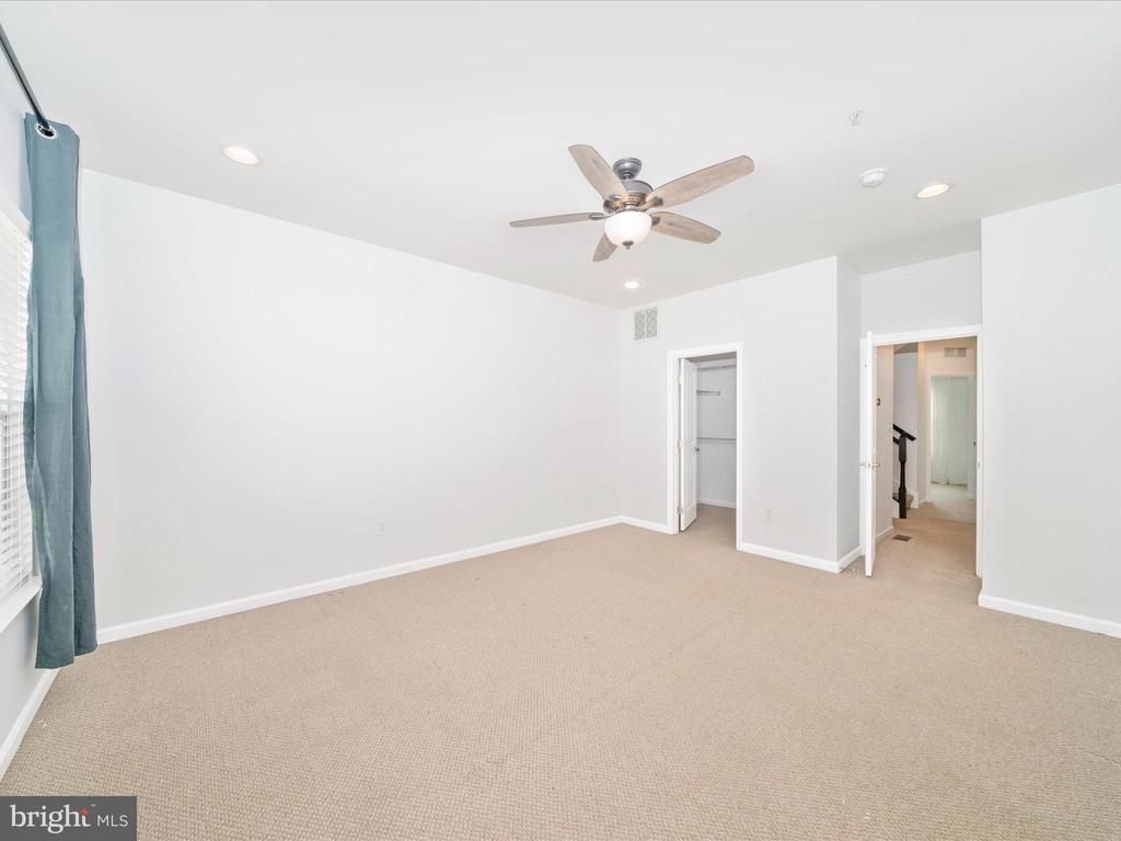 Greenbelt, Maryland, 20770, United States, 3 Bedrooms Bedrooms, ,4 BathroomsBathrooms,Residential,For Sale,1981928