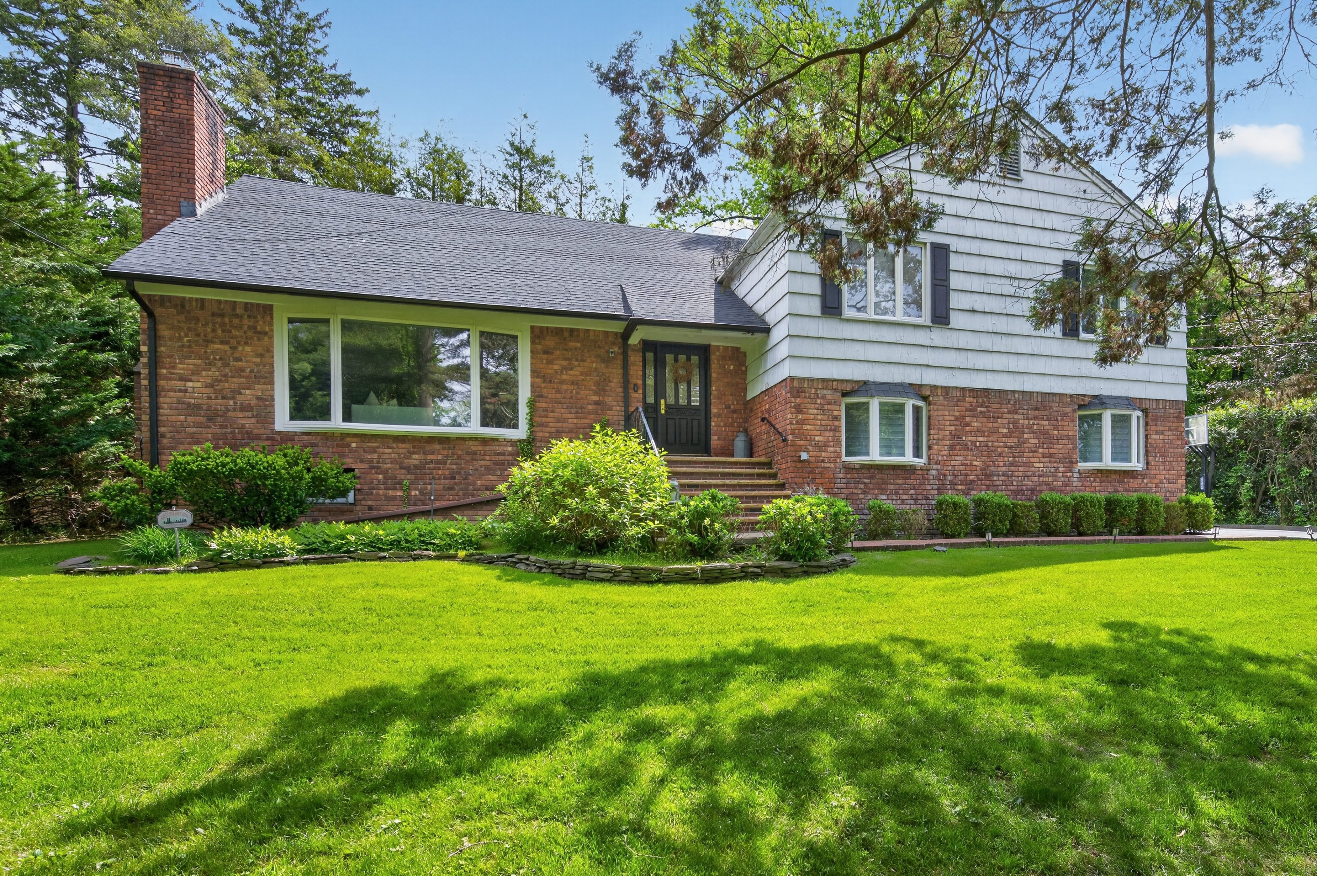  112 The Intervale, Roslyn Estates, NY 11576 - 物件實景