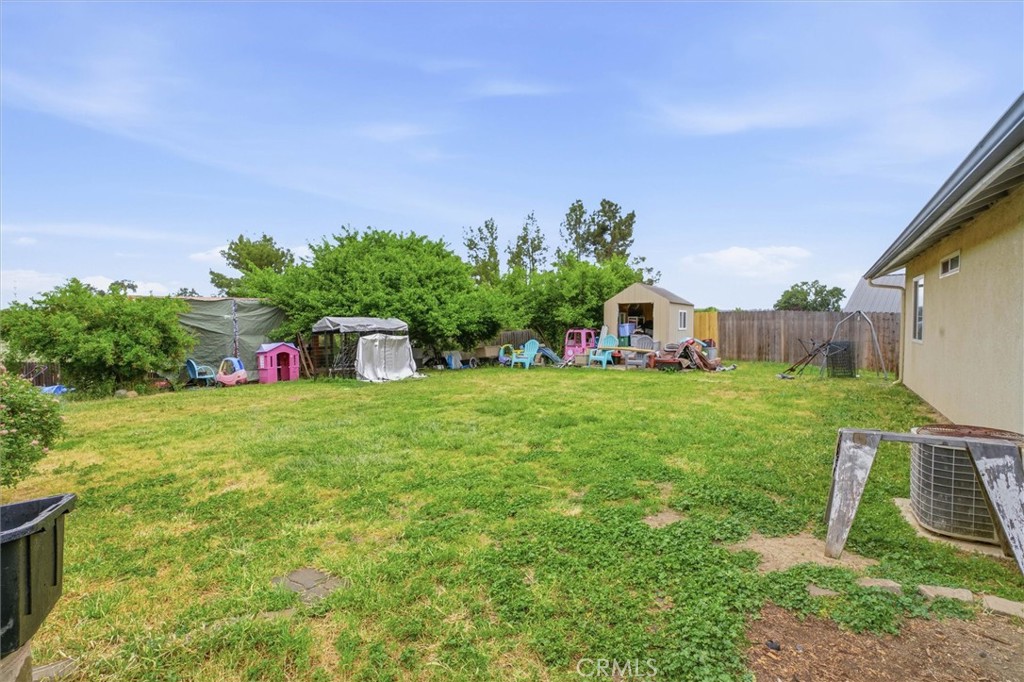 Paso Robles, California, 93446, United States, 5 Bedrooms Bedrooms, ,2 BathroomsBathrooms,Residential,For Sale,2034099