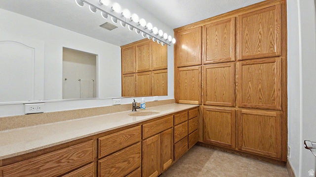 Ephraim, Utah, 84627, United States, 6 Bedrooms Bedrooms, ,3 BathroomsBathrooms,Residential,For Sale,2048073