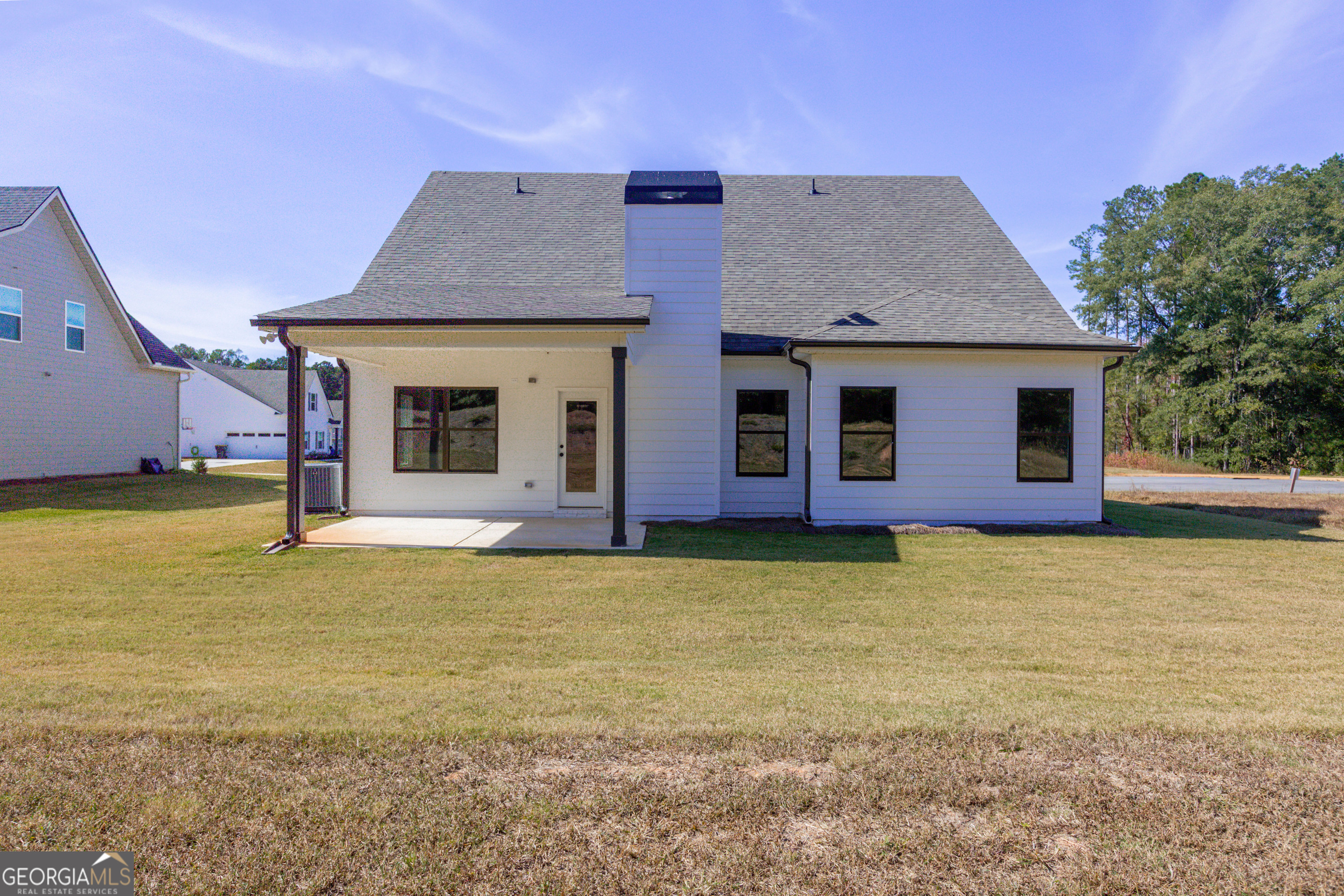 Senoia, Georgia, 30276, United States, 4 Bedrooms Bedrooms, ,3 BathroomsBathrooms,Residential,For Sale,1987897