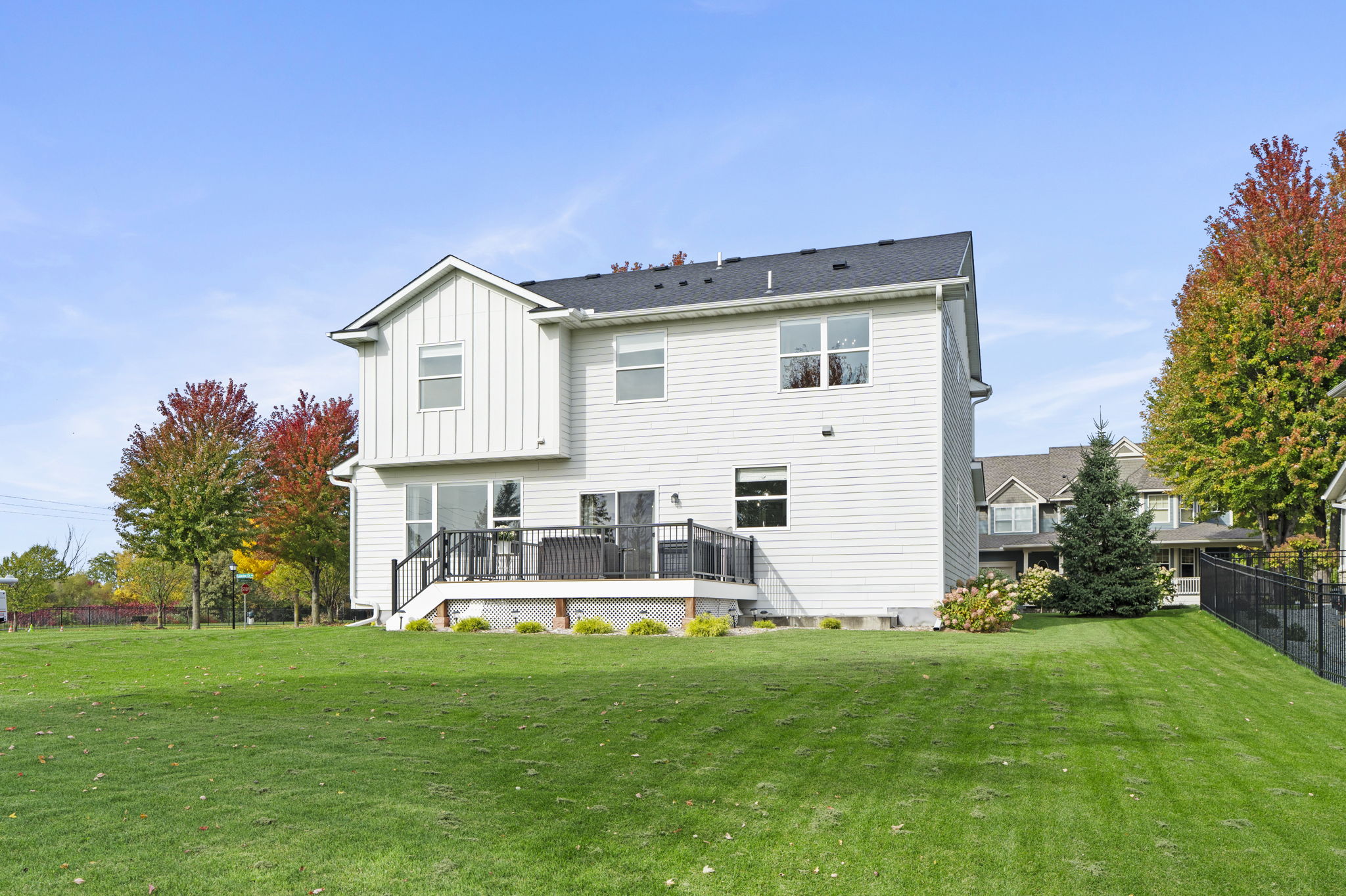  Contemporary Farmhouse Charm in Coveted Towne Lakes - 物件實景