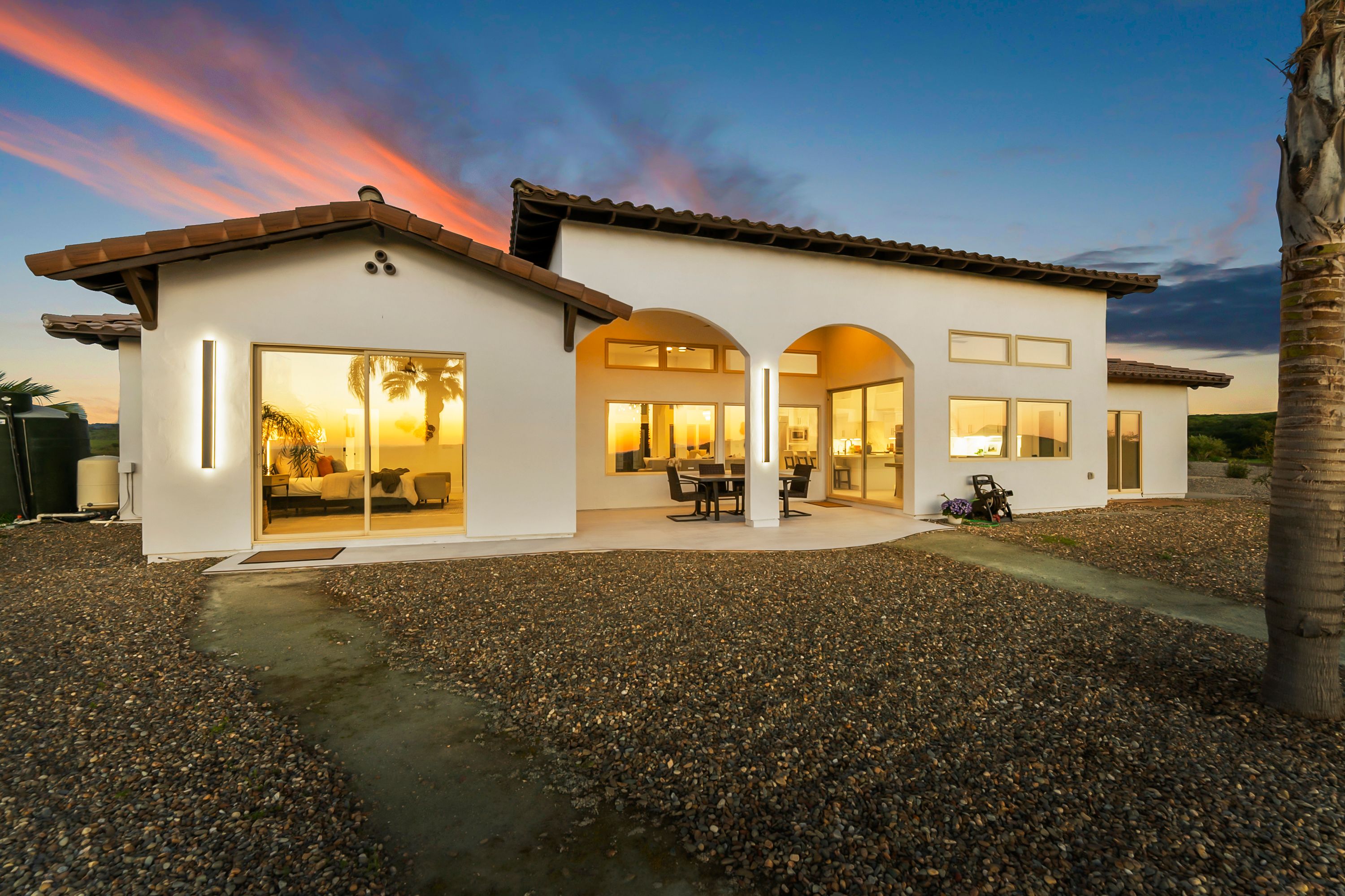  40 Acres - Big Views - Renovated Home - 物件實景