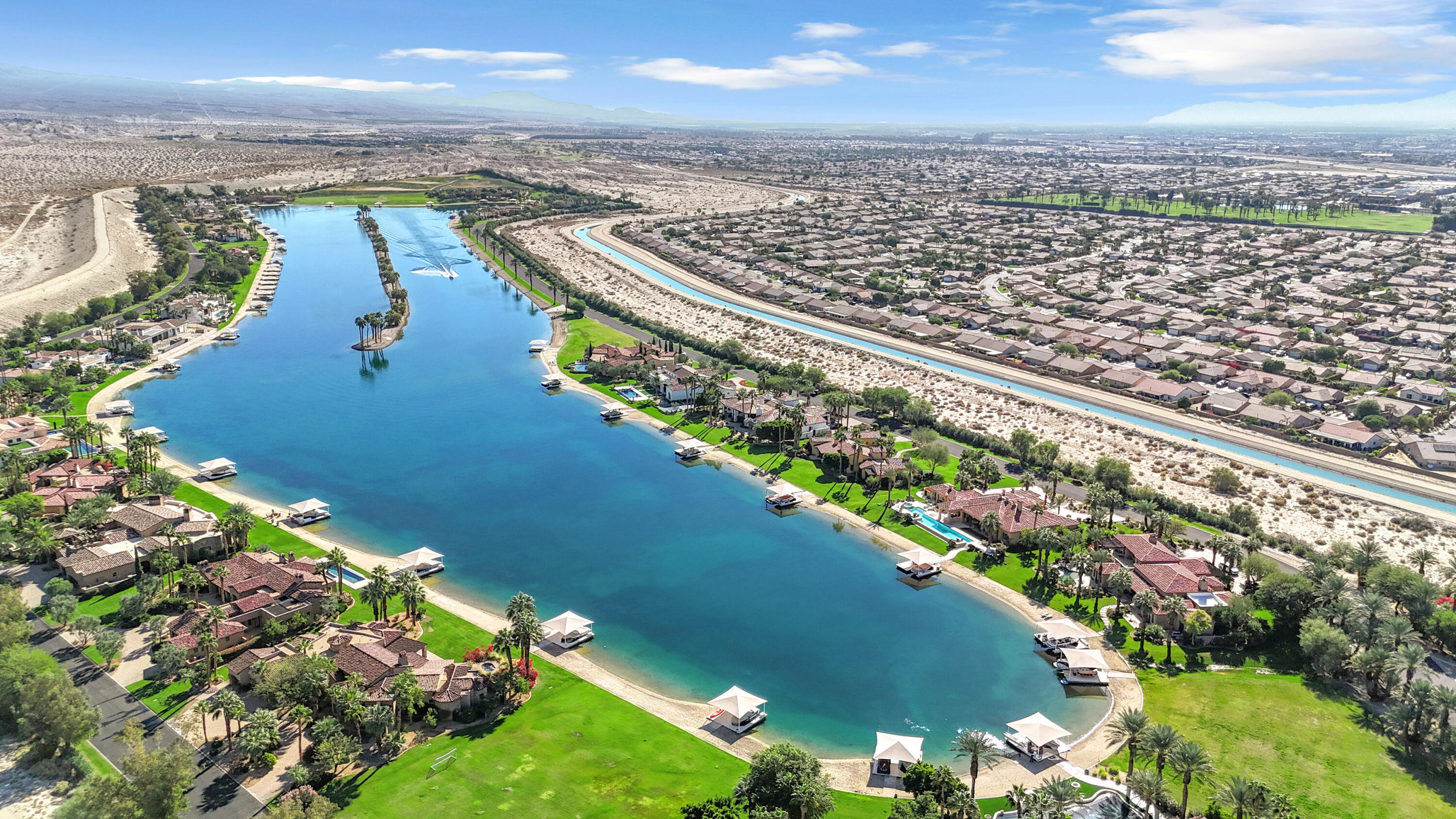 Indio, California, 92203, United States, 5 Bedrooms Bedrooms, ,4 BathroomsBathrooms,Residential,For Sale,1992835