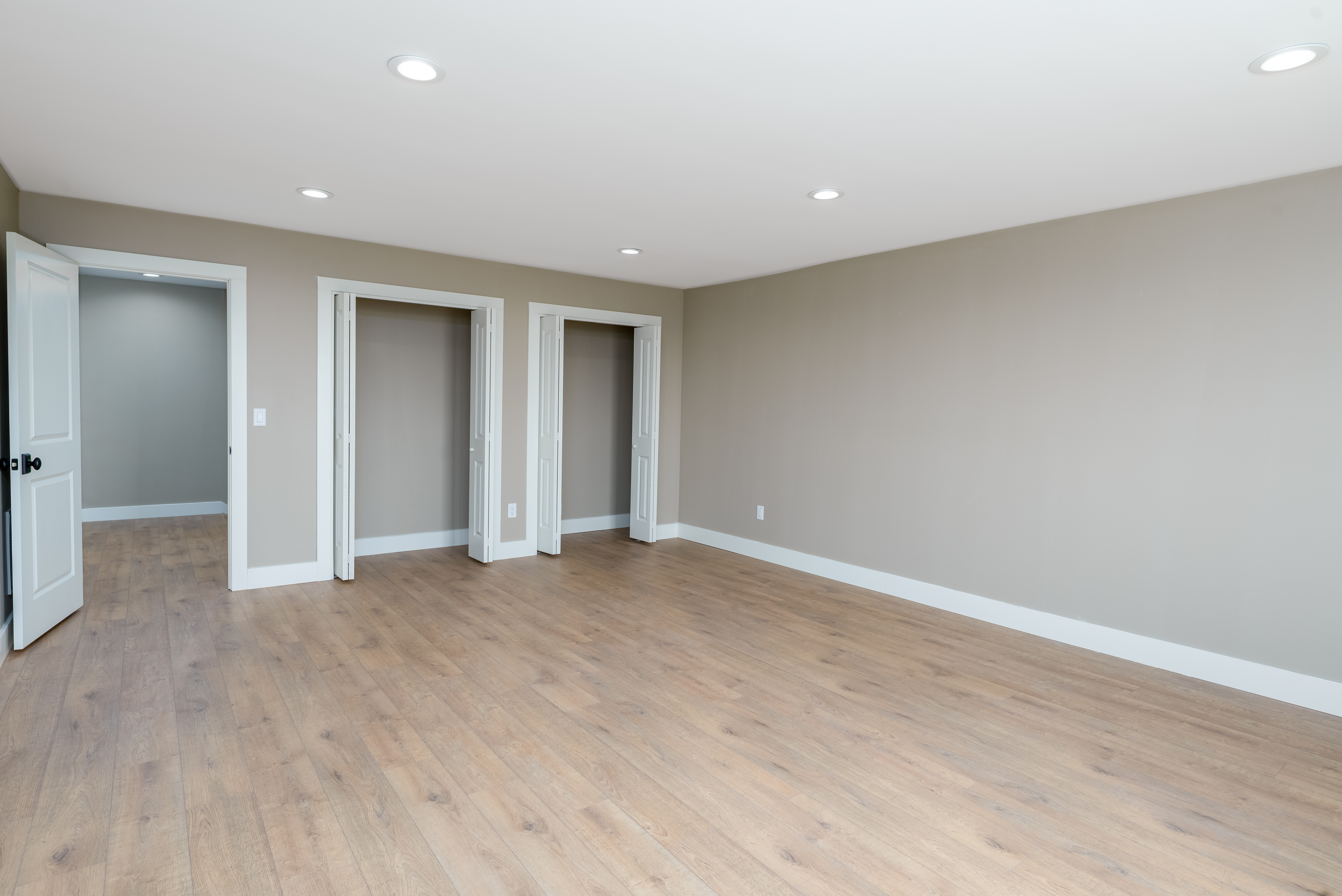 Moses Lake, Washington, 98837, United States, 3 Bedrooms Bedrooms, ,3 BathroomsBathrooms,Residential,For Sale,1980508