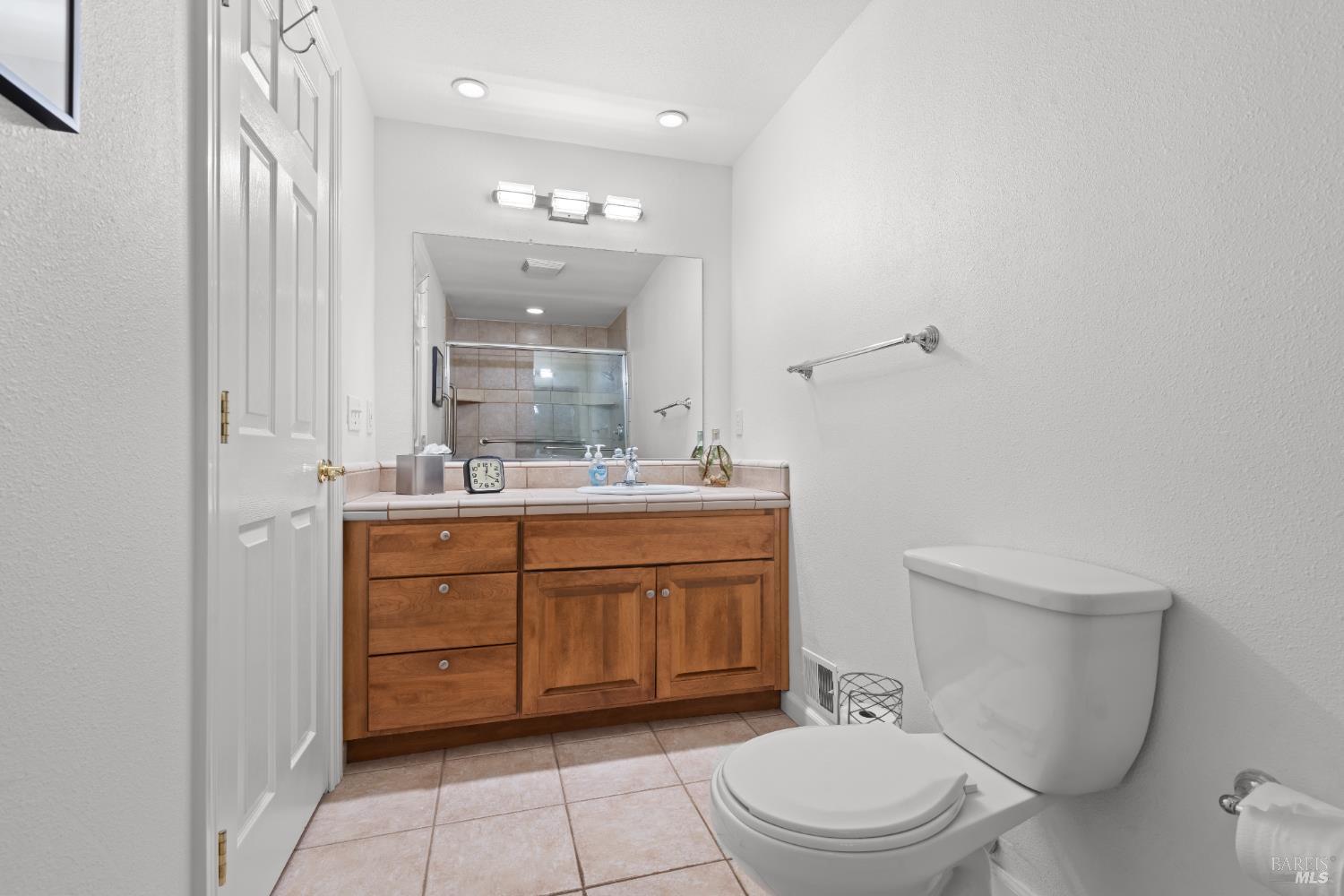 Santa Rosa, California, 95409, United States, 3 Bedrooms Bedrooms, ,2 BathroomsBathrooms,Residential,For Sale,1879429