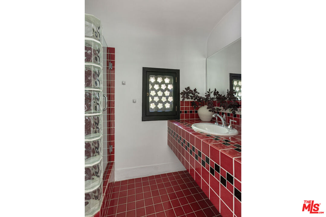 Los Angeles, California, 90065, United States, 5 Bedrooms Bedrooms, ,5 BathroomsBathrooms,Residential,For Sale,1987720