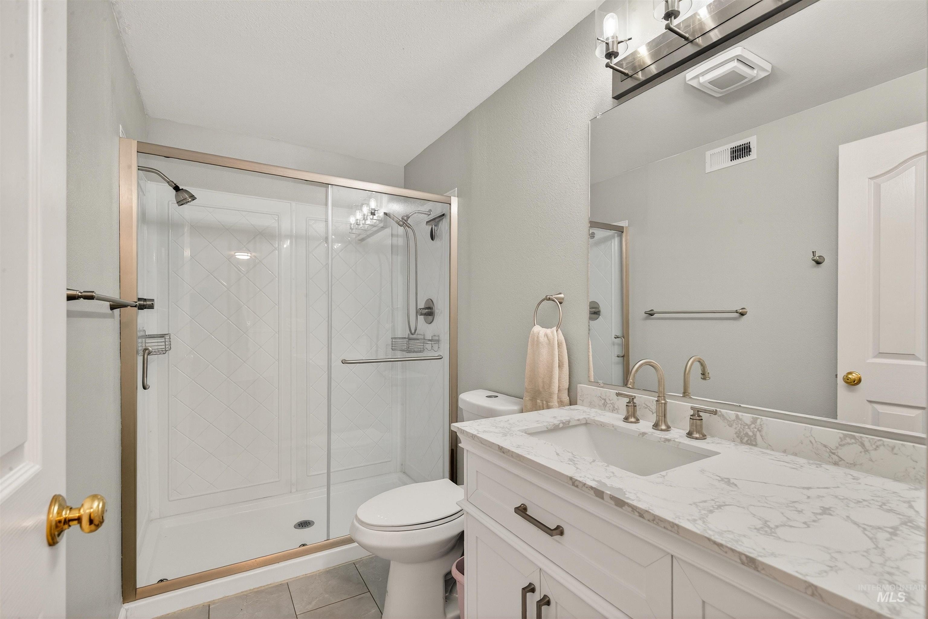 Clarkston, Washington, 99403, United States, 6 Bedrooms Bedrooms, ,3 BathroomsBathrooms,Residential,For Sale,2005676