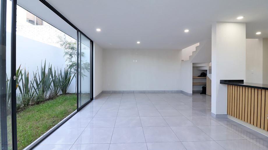 Paseo de los Encinos, Morelia, Michoacán de Ocampo, 58341, Mexico, 3 Bedrooms Bedrooms, ,3 BathroomsBathrooms,Residential,For Sale,Paseo de los Encinos,1673419