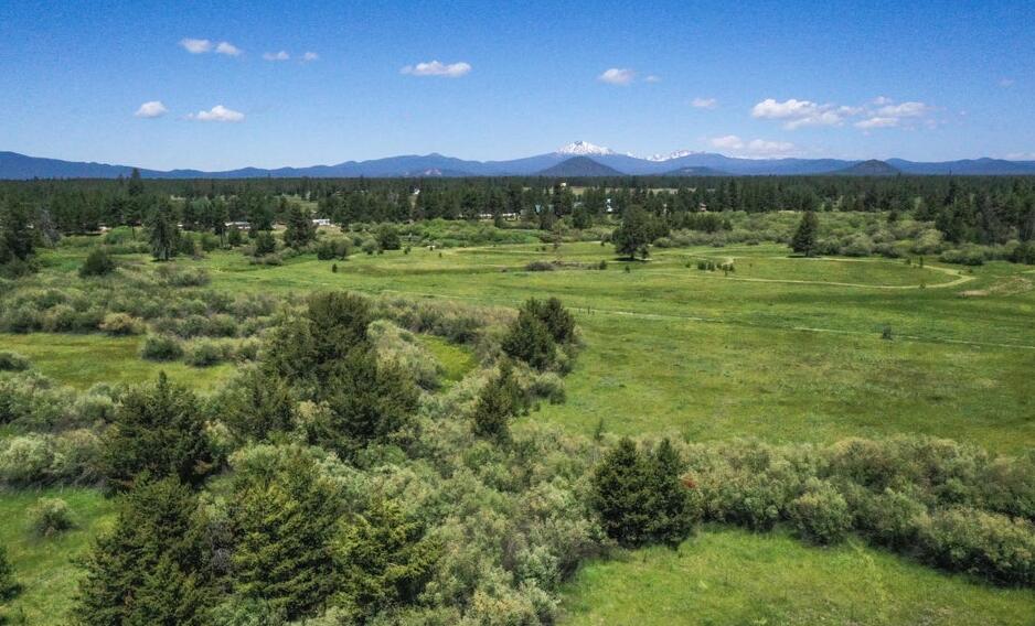 La Pine, Oregon, 97739, United States, 3 Bedrooms Bedrooms, ,2 BathroomsBathrooms,Residential,For Sale,1976945