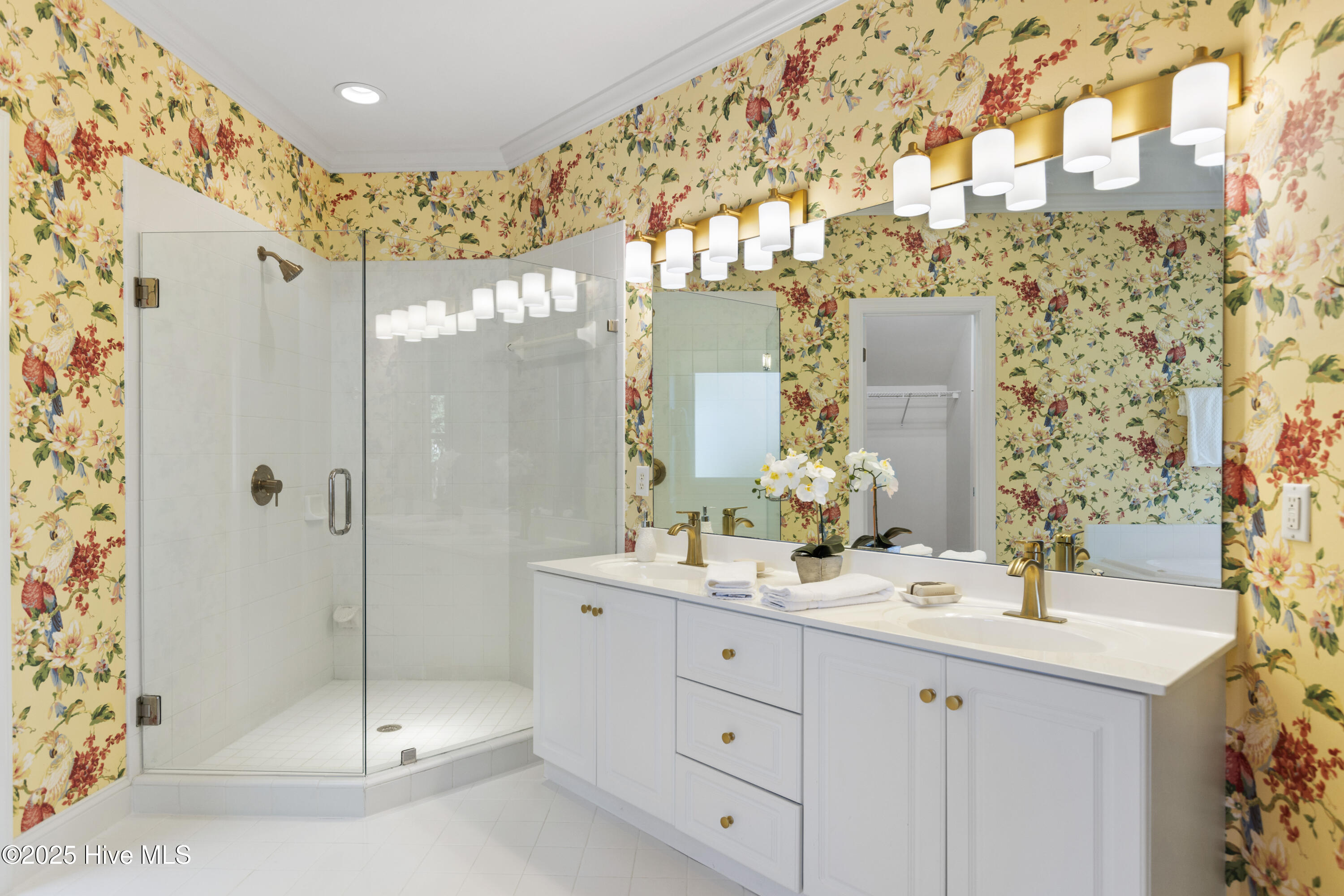 Wilmington, North Carolina, 28409, United States, 4 Bedrooms Bedrooms, ,4 BathroomsBathrooms,Residential,For Sale,1991062