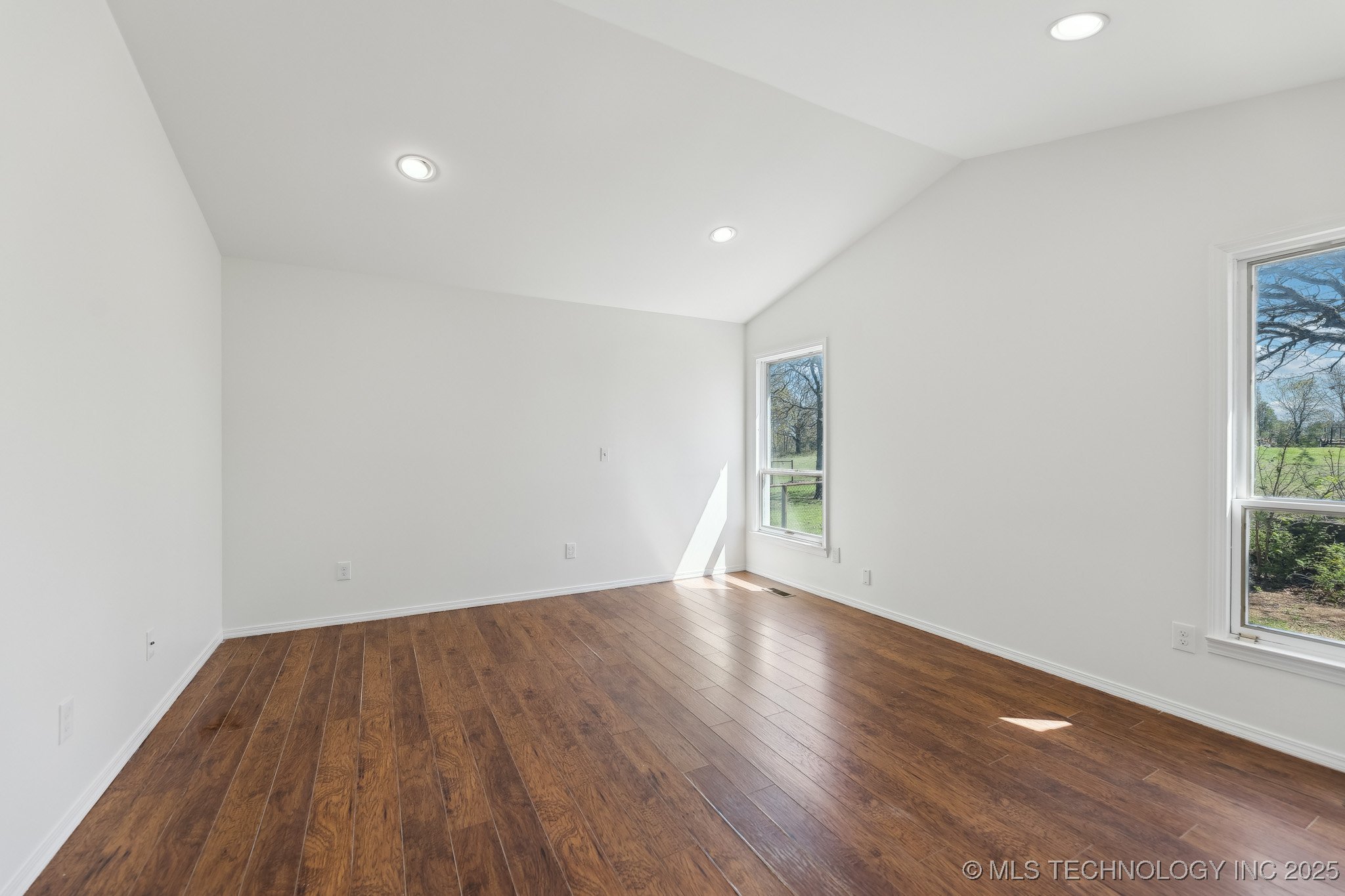 Sand Springs, Oklahoma, 74063, United States, 3 Bedrooms Bedrooms, ,3 BathroomsBathrooms,Residential,For Sale,1901465