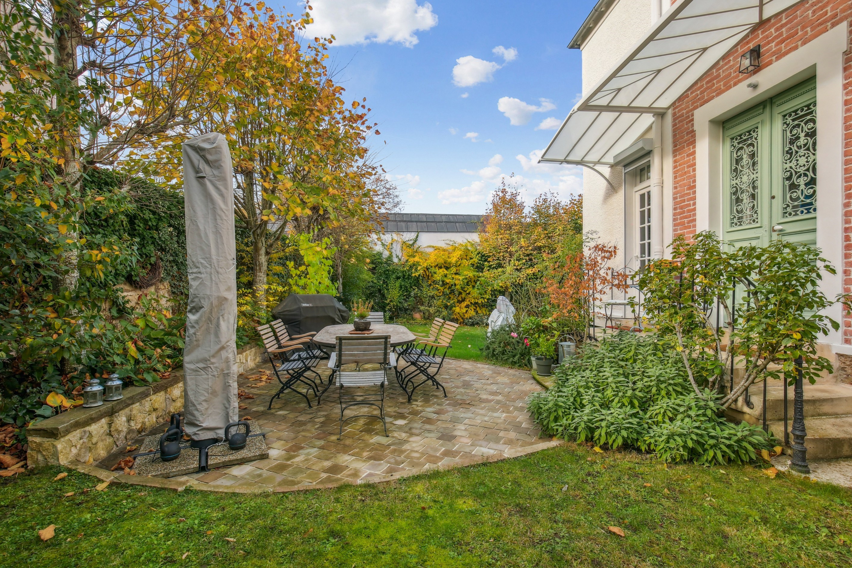  A Rare Character Home in Bougival / La Celle Saint Cloud - 物件實景