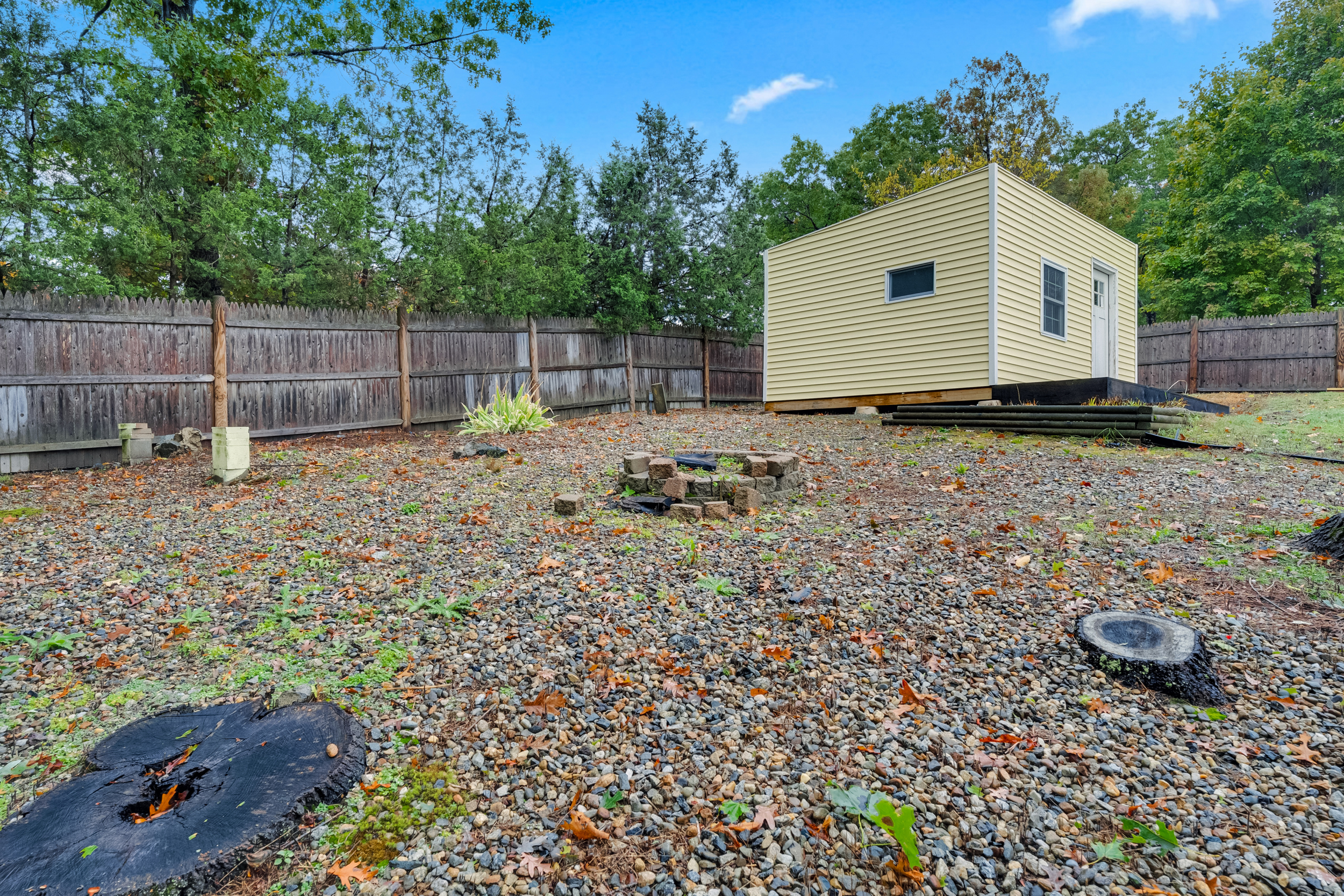Wakefield, Massachusetts, 01880, United States, 4 Bedrooms Bedrooms, ,3 BathroomsBathrooms,Residential,For Sale,1978637