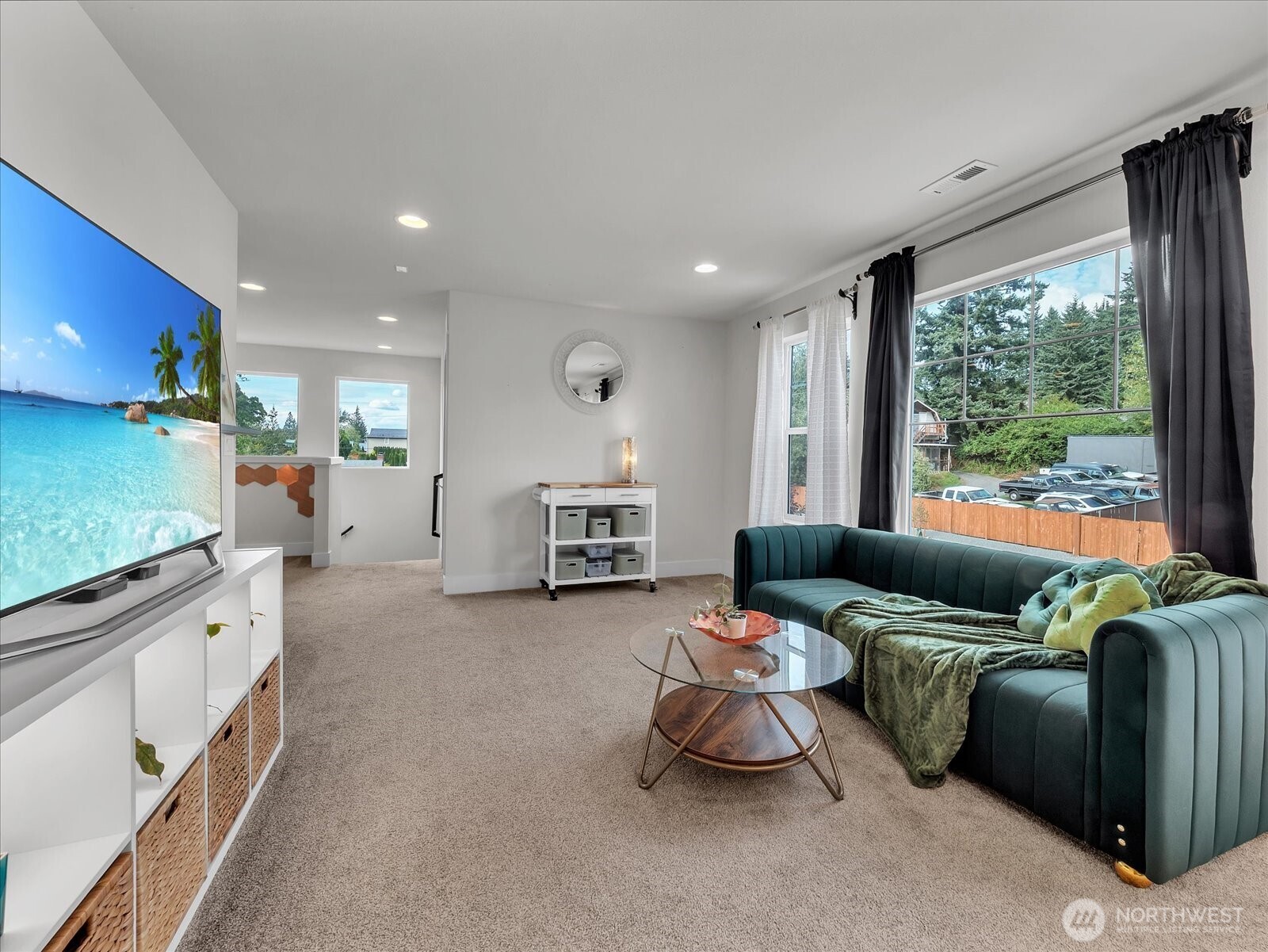 Lake Stevens, Washington, 98258, United States, 4 Bedrooms Bedrooms, ,4 BathroomsBathrooms,Residential,For Sale,1883070