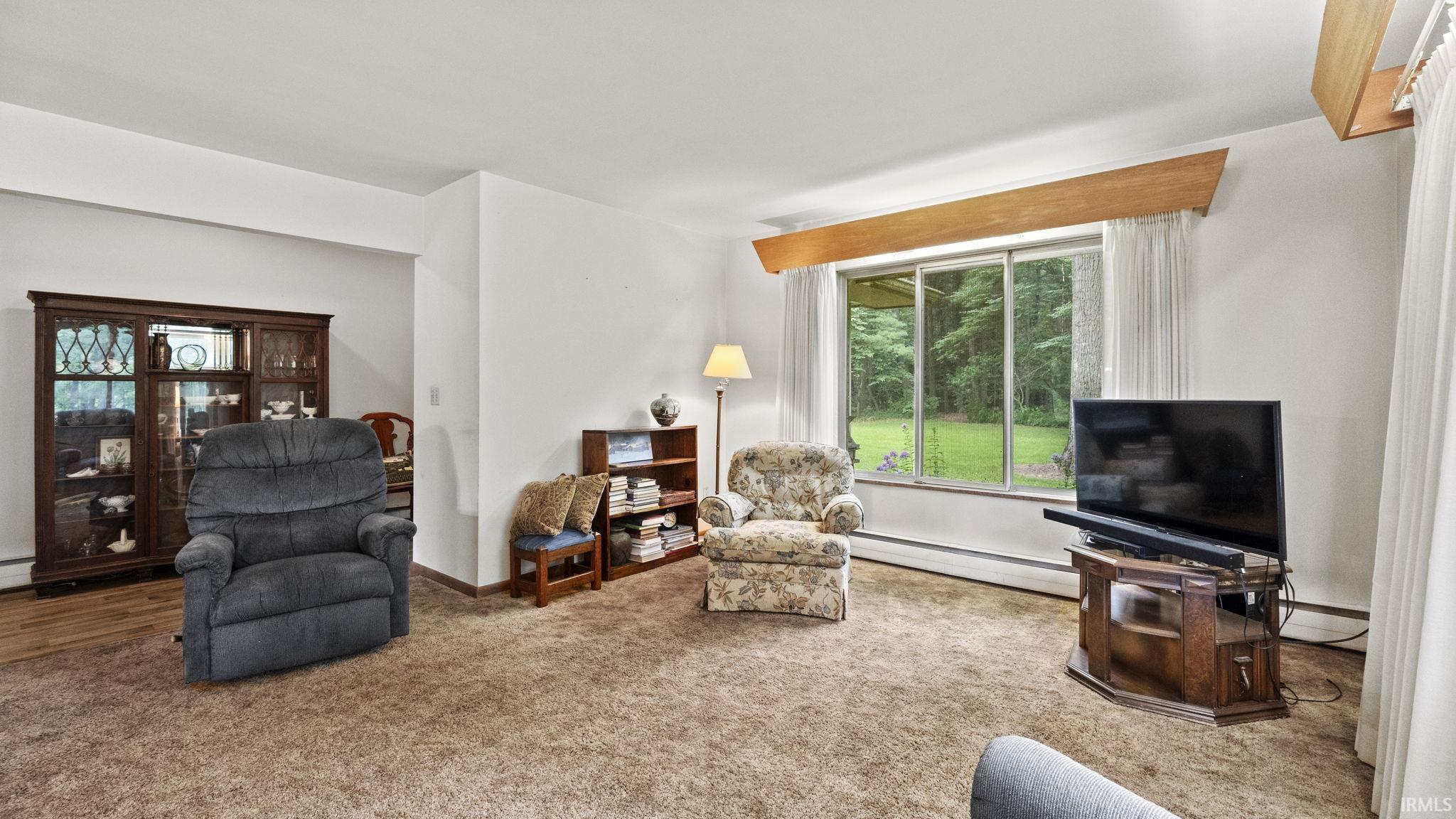 Markle, Indiana, 46770, United States, 3 Bedrooms Bedrooms, ,3 BathroomsBathrooms,Residential,For Sale,1973657