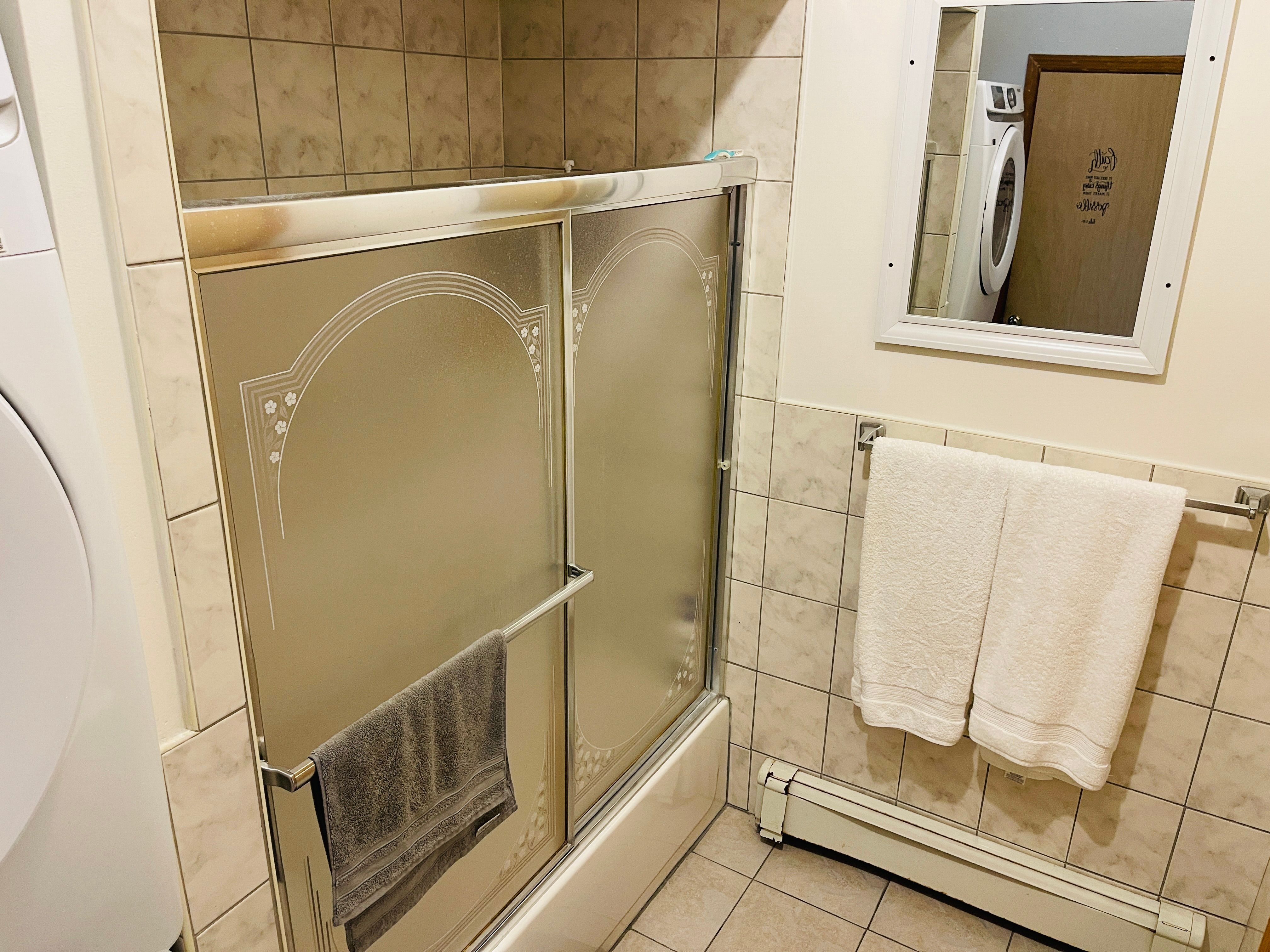  108 Bellevue Avenue, Elmwood Park, NJ, 07407 - 物件實景