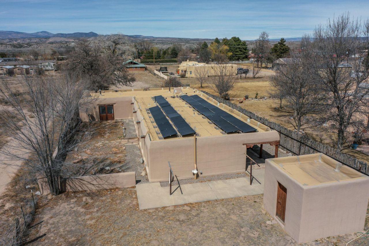 Espanola, New Mexico, 87532, United States, 5 Bedrooms Bedrooms, ,3 BathroomsBathrooms,Residential,For Sale,1762184