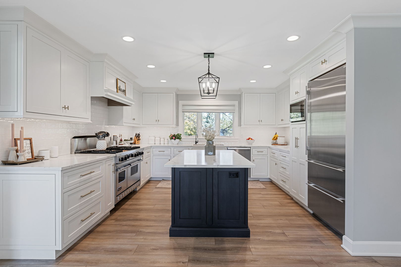 North Barrington, Illinois, 60010, United States, 3 Bedrooms Bedrooms, ,3 BathroomsBathrooms,Residential,For Sale,1987607