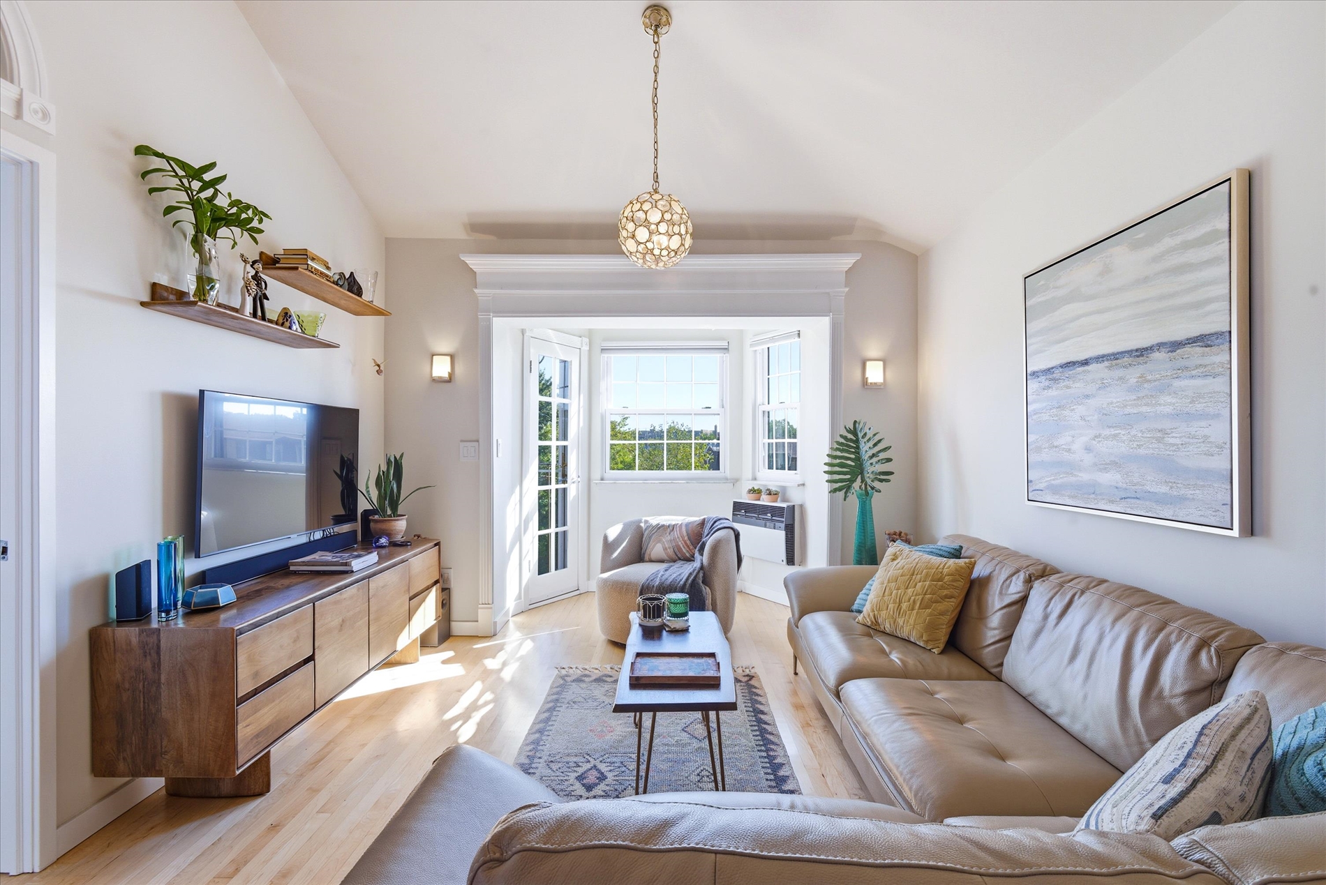 Howard Beach, New York, 11414, United States, 3 Bedrooms Bedrooms, ,2 BathroomsBathrooms,Residential,For Sale,2010836