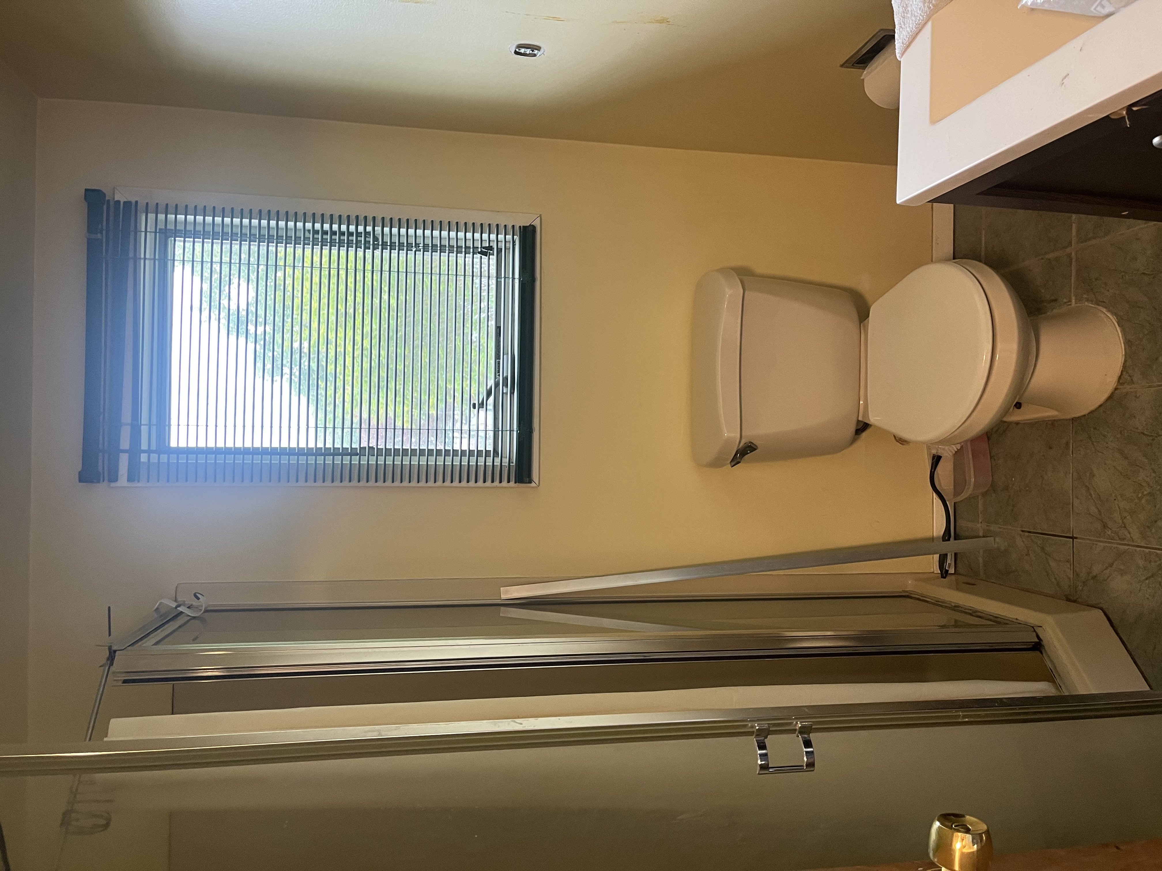 Centereach, New York, 11720, United States, 4 Bedrooms Bedrooms, ,2 BathroomsBathrooms,Residential,For Sale,1840197