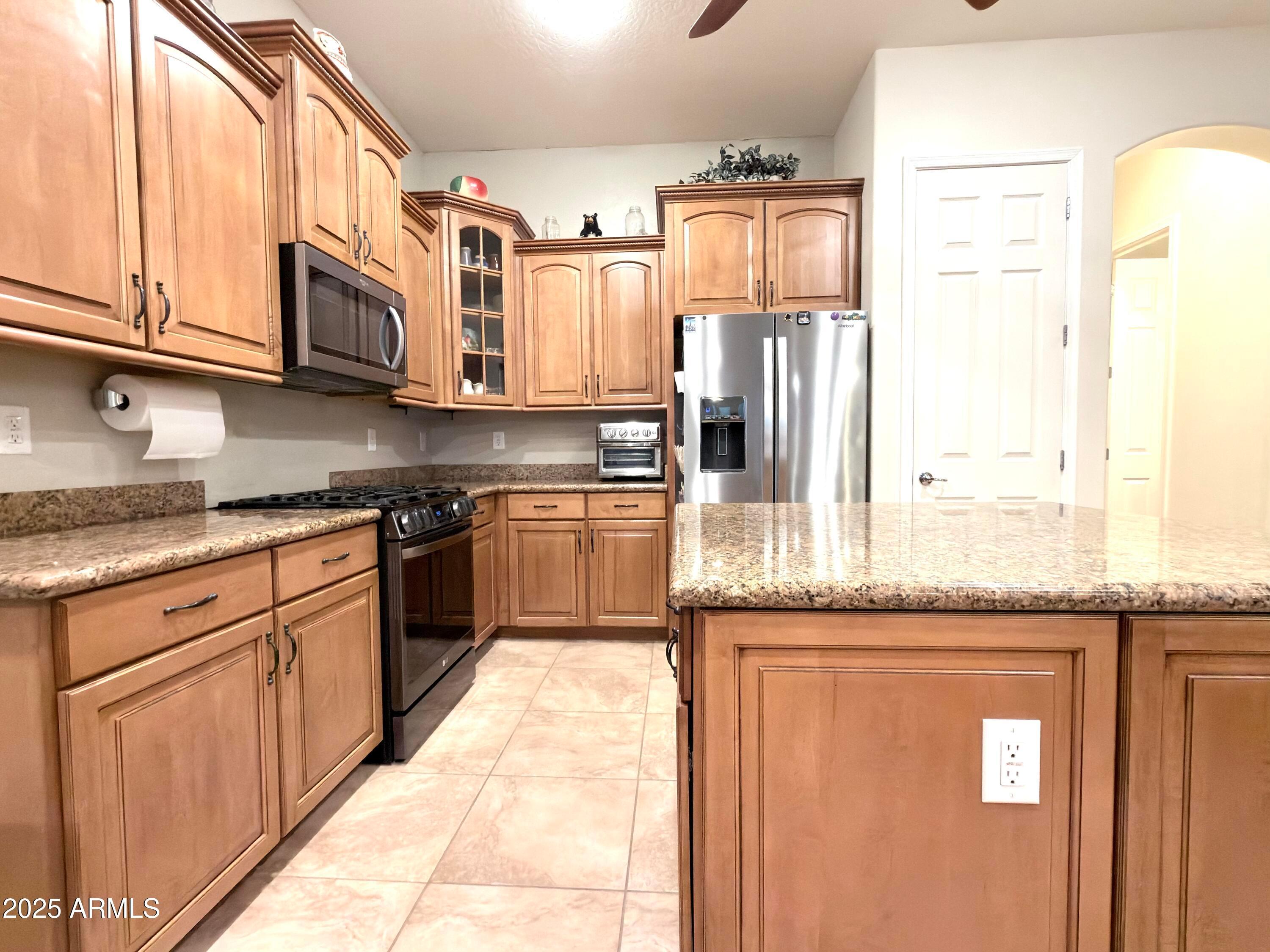 New River, Arizona, 85087, United States, 4 Bedrooms Bedrooms, ,2 BathroomsBathrooms,Residential,For Sale,1979585