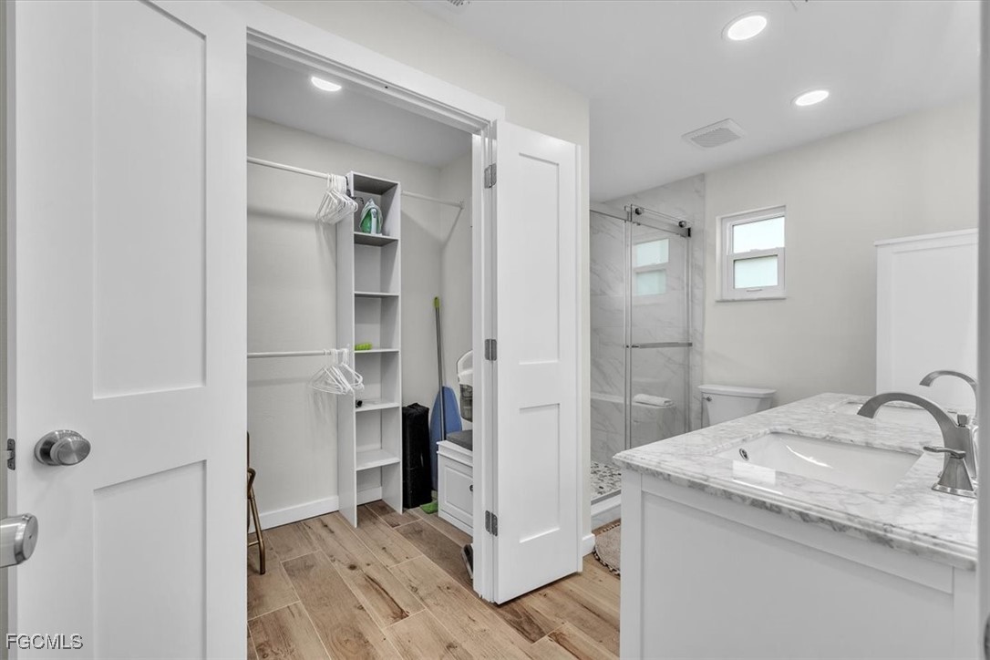 Cape Coral, Florida, 33990, United States, 3 Bedrooms Bedrooms, ,2 BathroomsBathrooms,Residential,For Sale,1990481