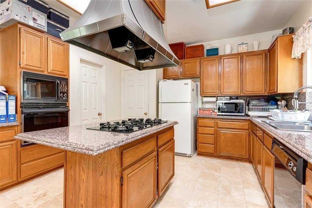 Diamond Bar, California, 91765, United States, 5 Bedrooms Bedrooms, ,3 BathroomsBathrooms,Residential,For Sale,1987829