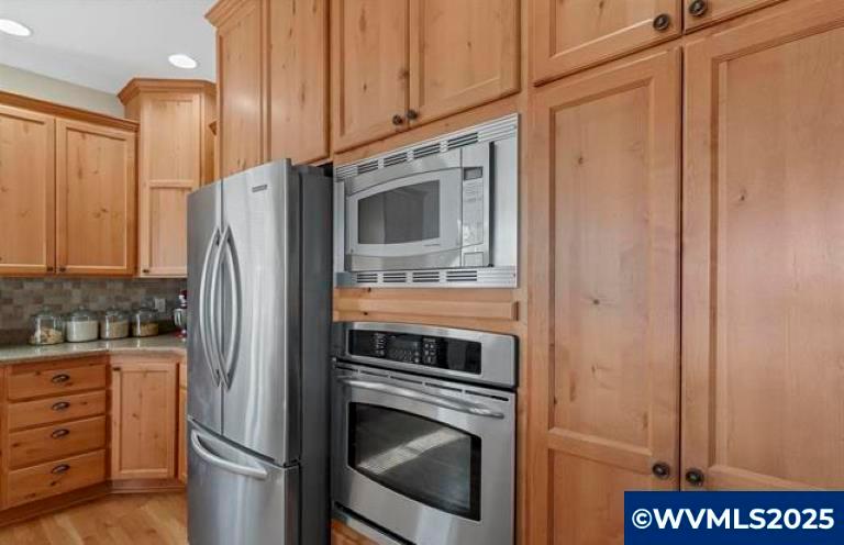 Salem, Oregon, 97306, United States, 4 Bedrooms Bedrooms, ,3 BathroomsBathrooms,Residential,For Sale,1989443