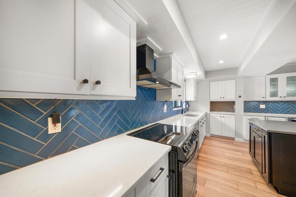 Clearwater Beach, Florida, 33767, United States, 3 Bedrooms Bedrooms, ,3 BathroomsBathrooms,Residential,For Sale,1918652
