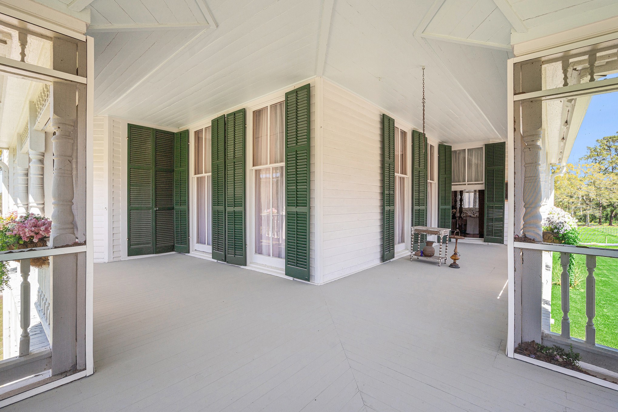 Anahuac, Texas, 77514, United States, 3 Bedrooms Bedrooms, ,2 BathroomsBathrooms,Residential,For Sale,1908288